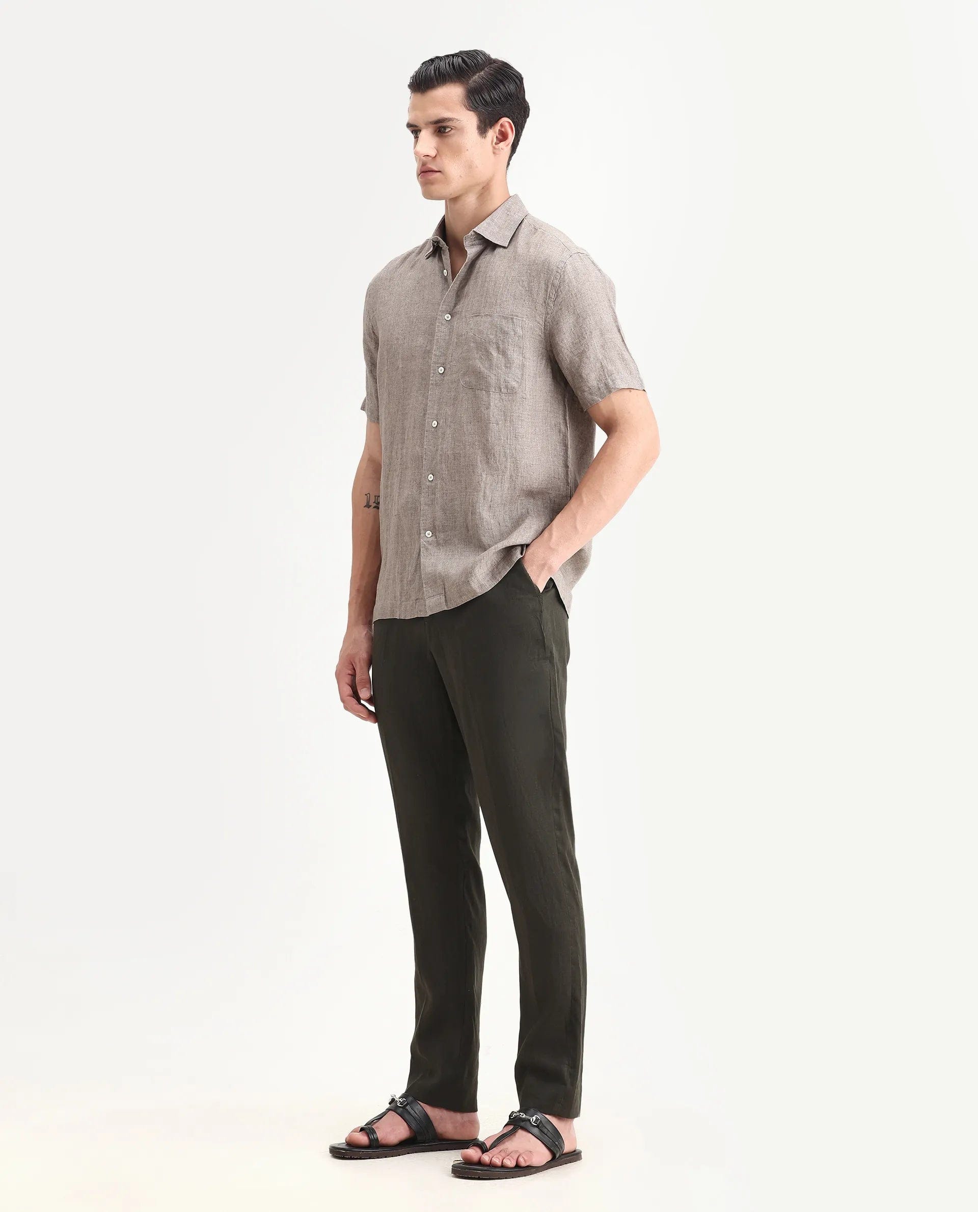 RARE Rabbit Men's Arcelo - 2 Olive 100% Linen Plain Regular Fit Trouser