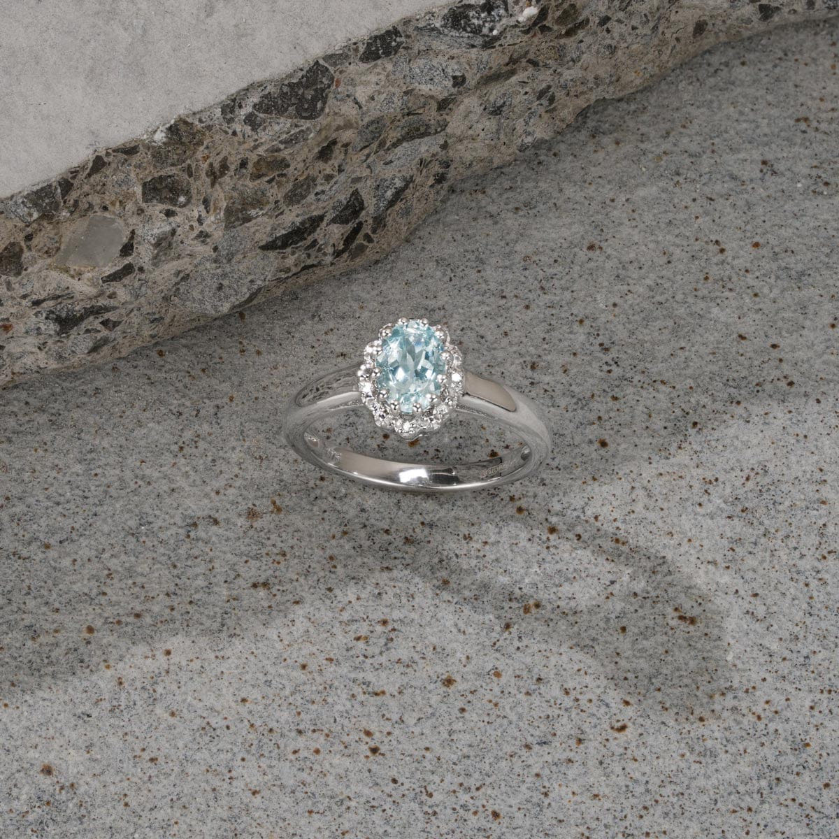 Diamond Aquamarine 0.70CT And Diamond 9K White Gold Ring