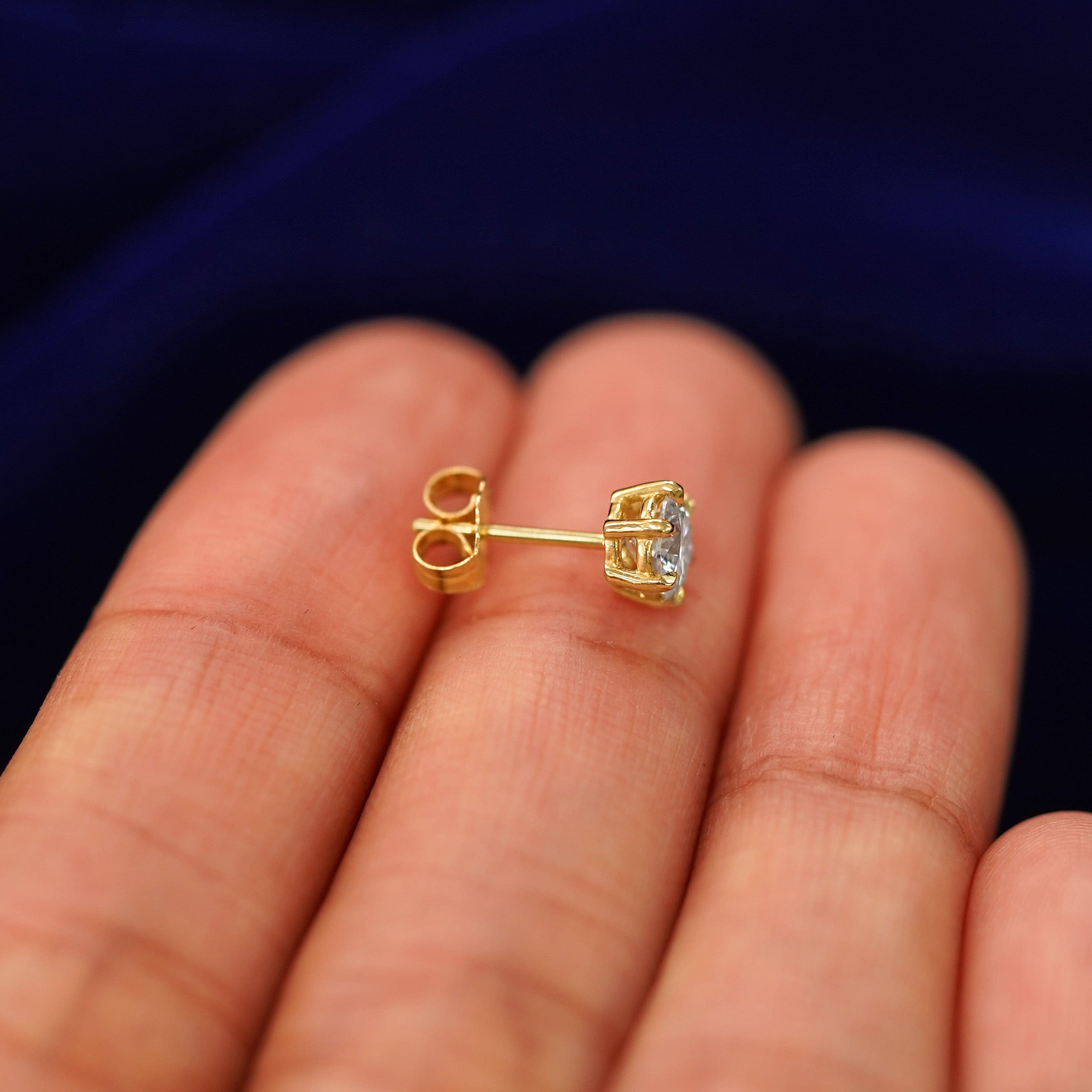 Automic Gold Studio 5 mm Moissanite Earring
