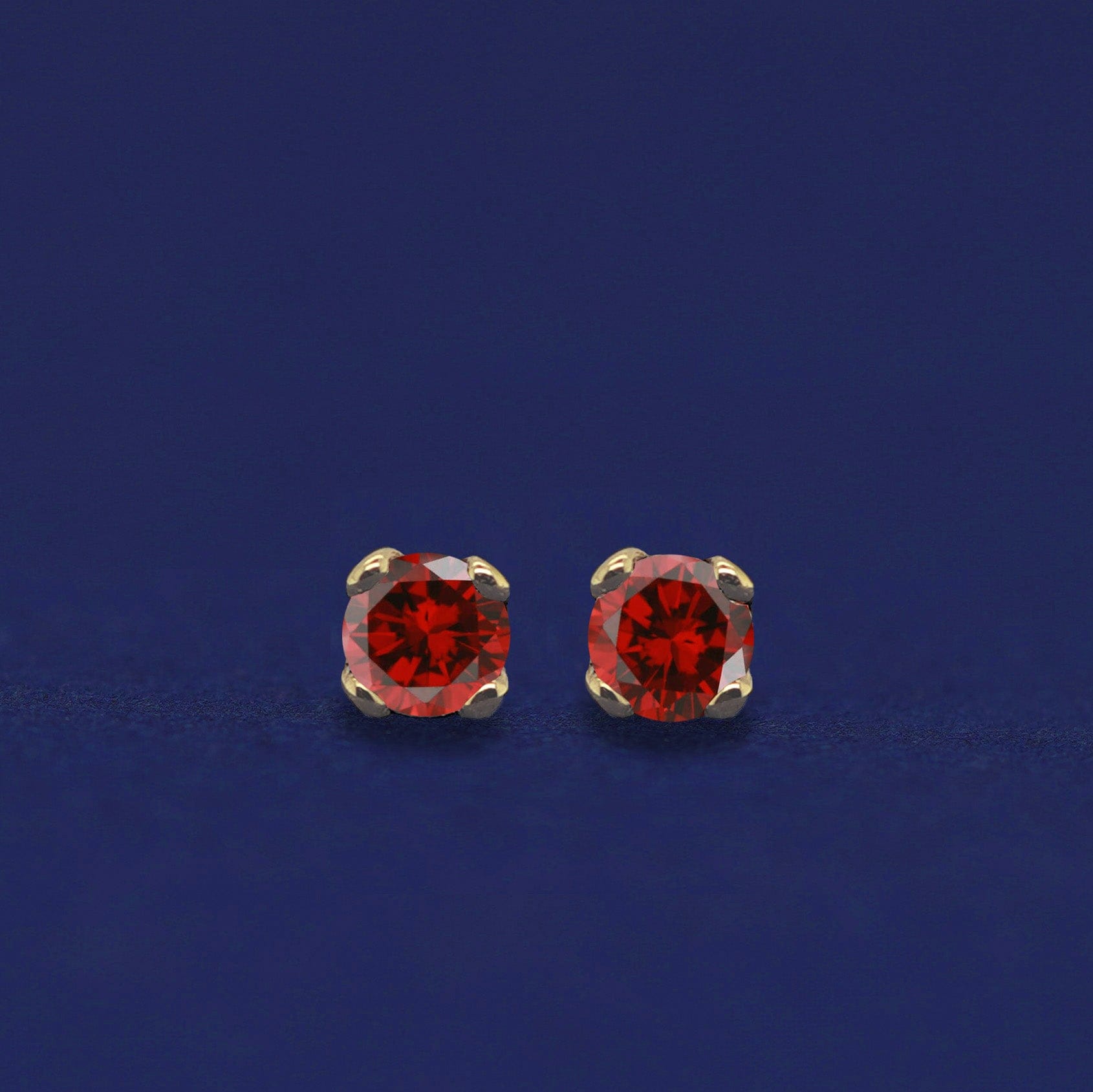 Automic Gold Studio 2 mm Gemstone Earring