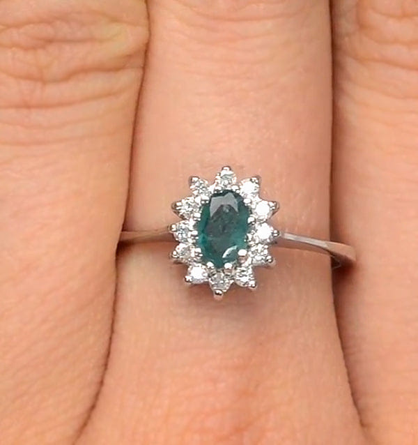 Diamond Emerald 6 x 4 mm And Diamond 18K White Gold Ring FET33 - GY