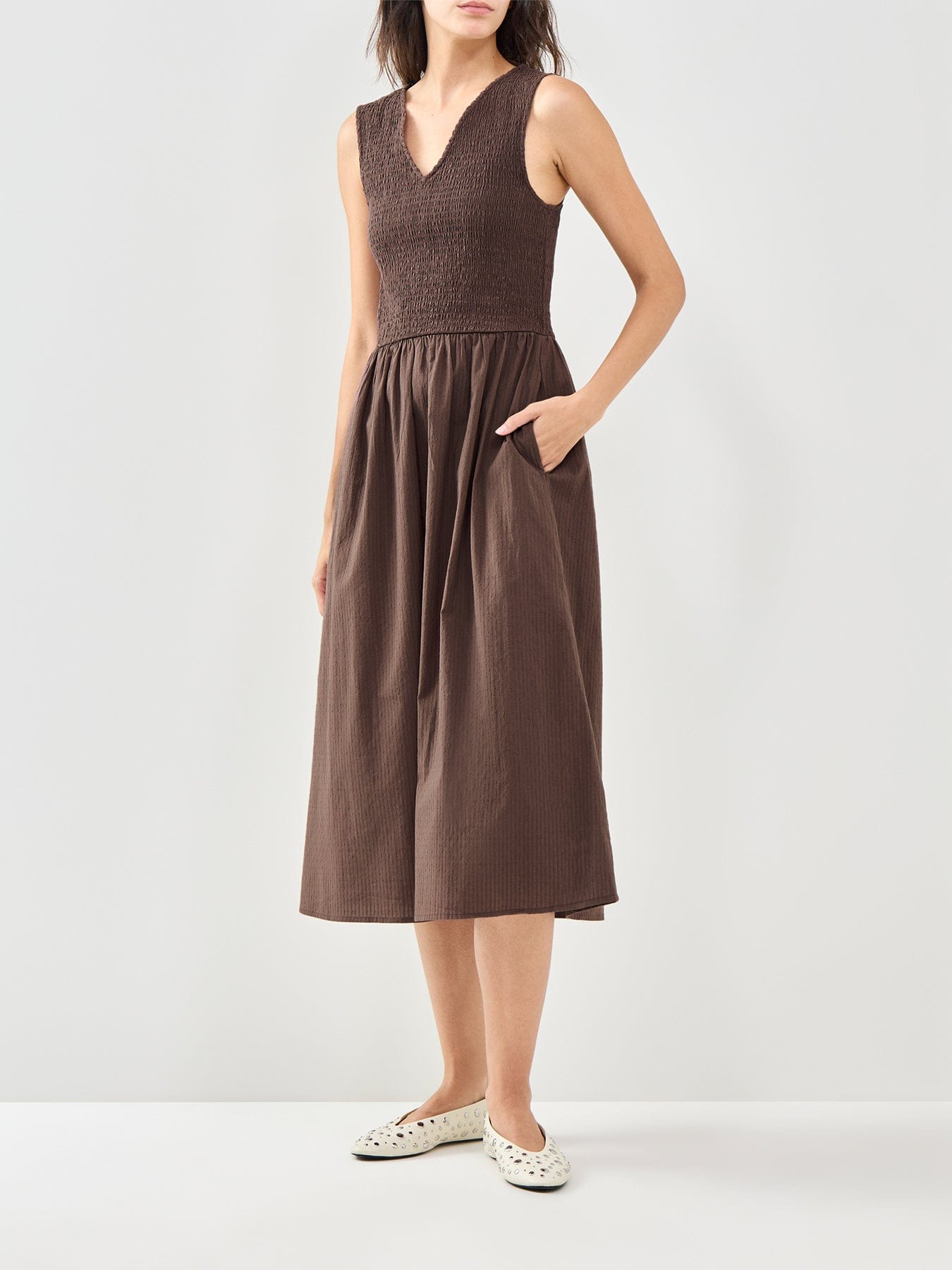 ONLY Noema Sleeveless Smock Dress Brown