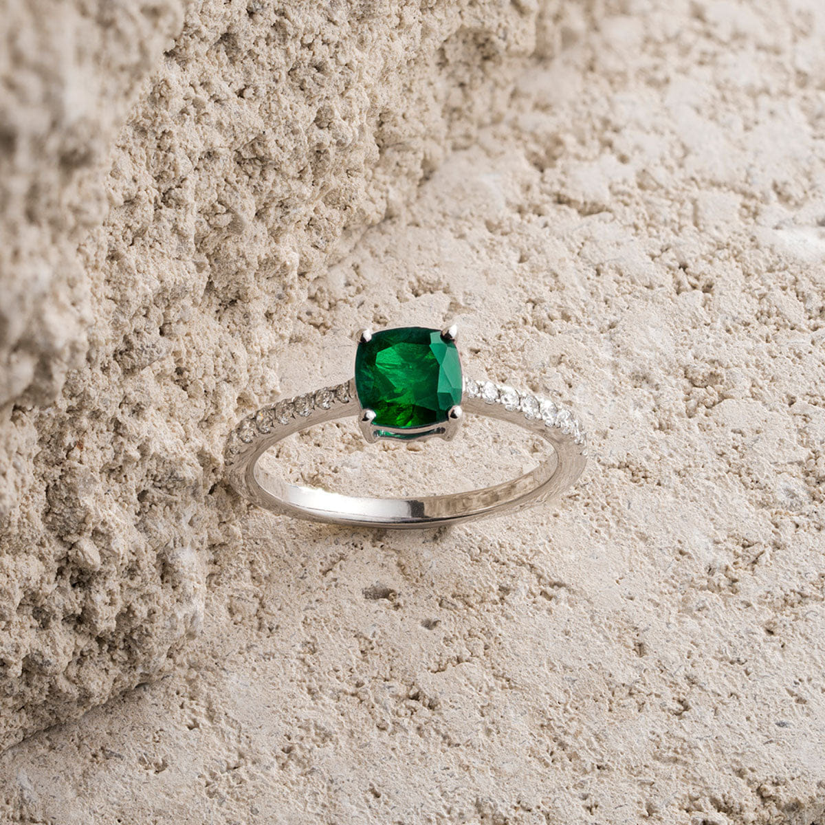 Diamond Astra 1.70ct Lab Emerald and Diamond Shoulder Set Cushion Cut Ring in Silver