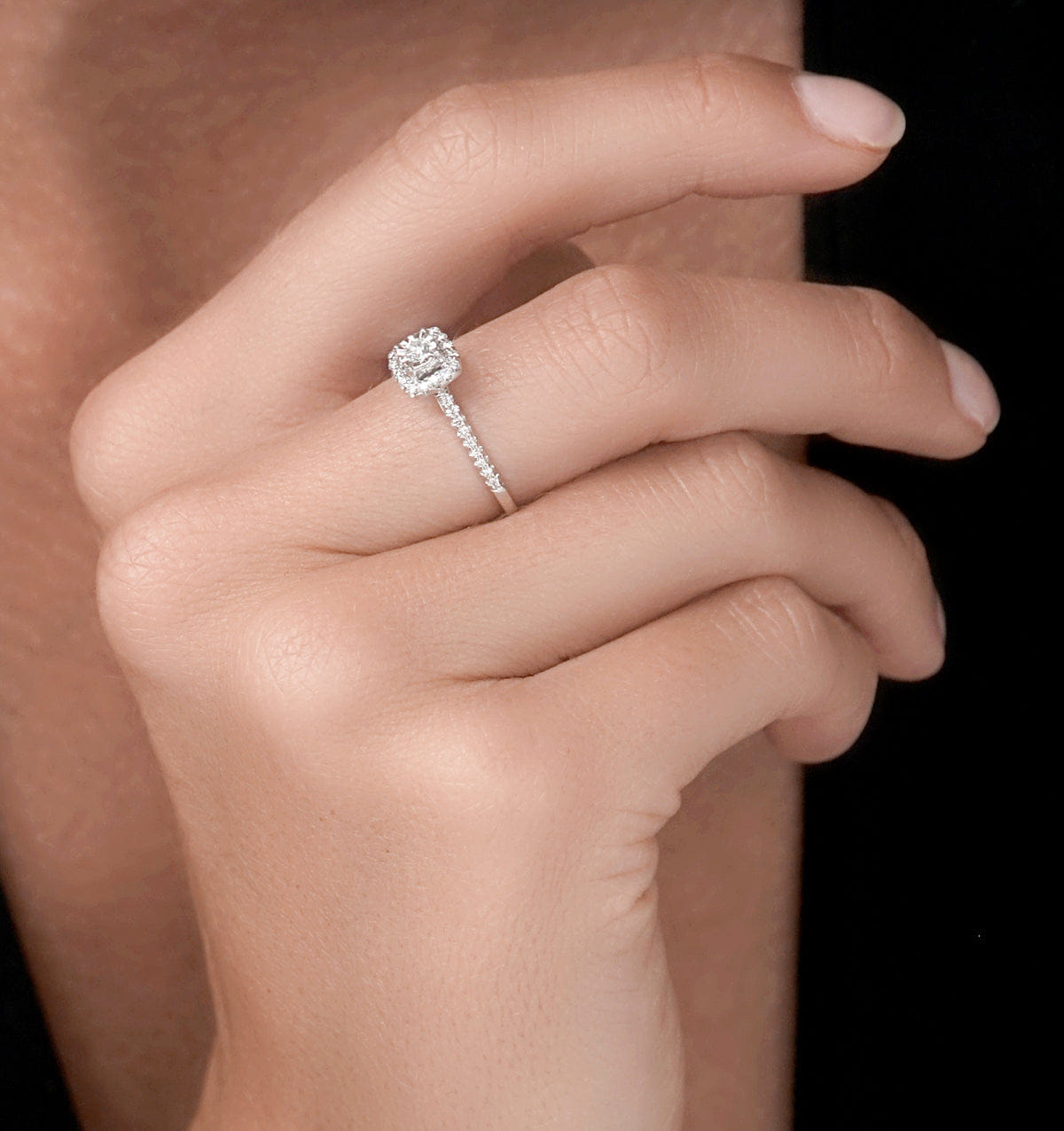 Diamond Masami Lab Diamond Halo Engagement Ring 0.25ct Pave Set in 925 Sterling Silver