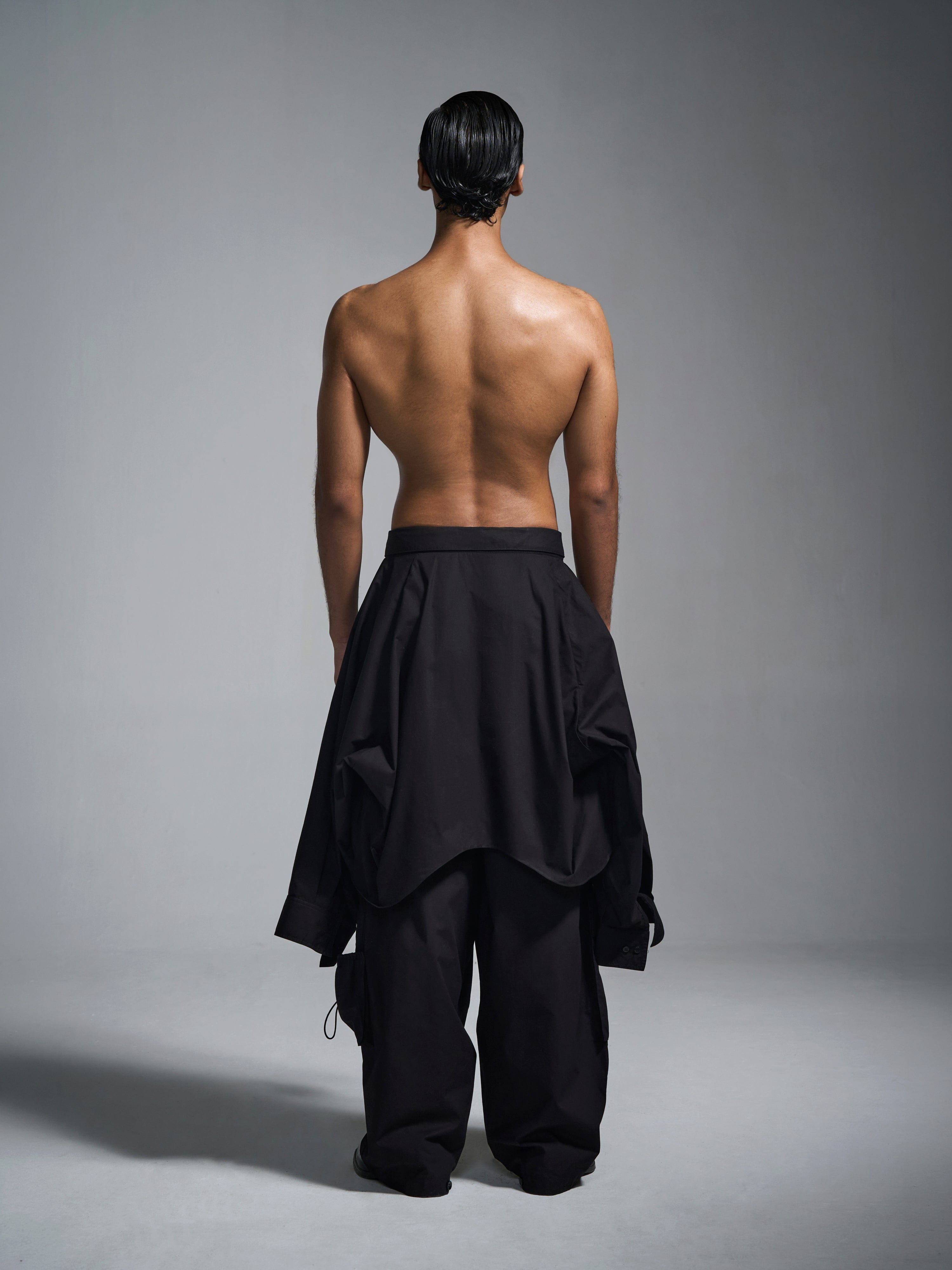 HUEMN Cargo pants with deconstructed shirt - Black