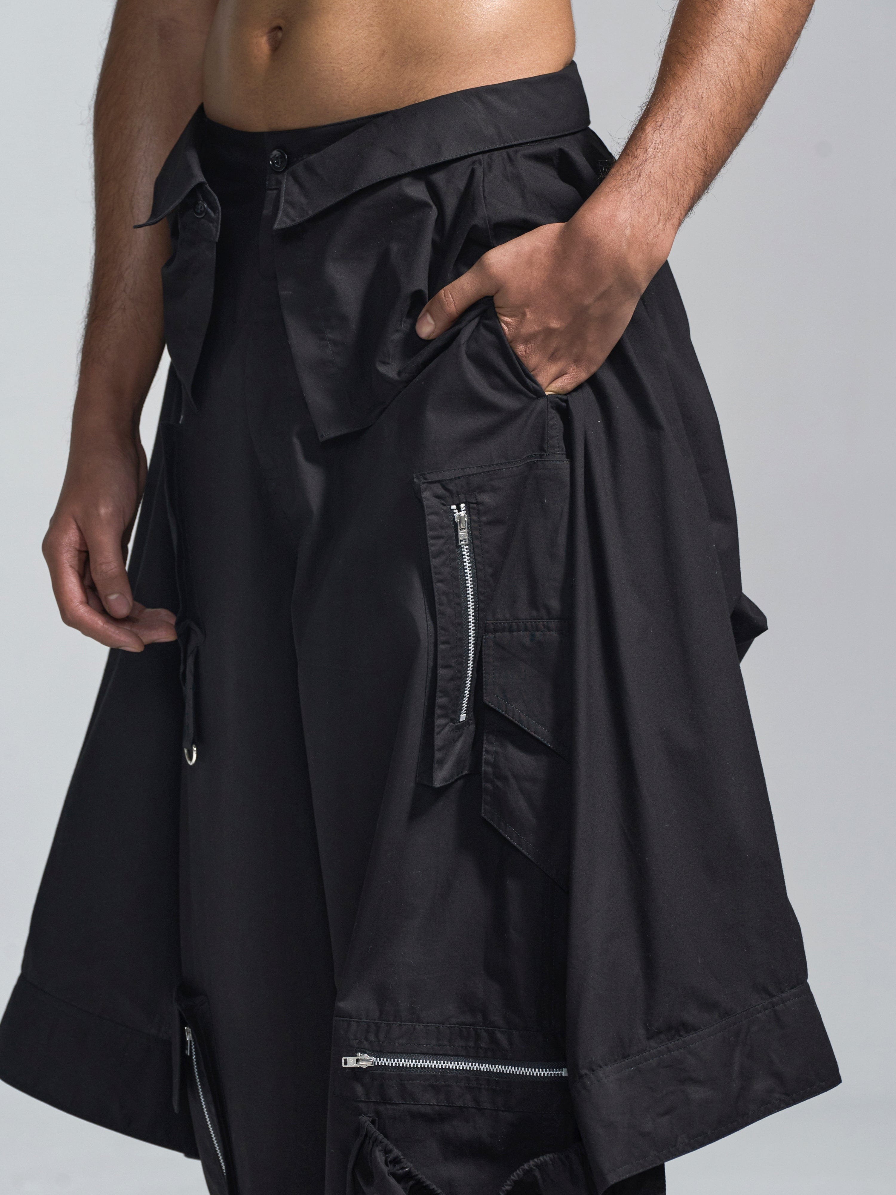 HUEMN Cargo pants with deconstructed shirt - Black