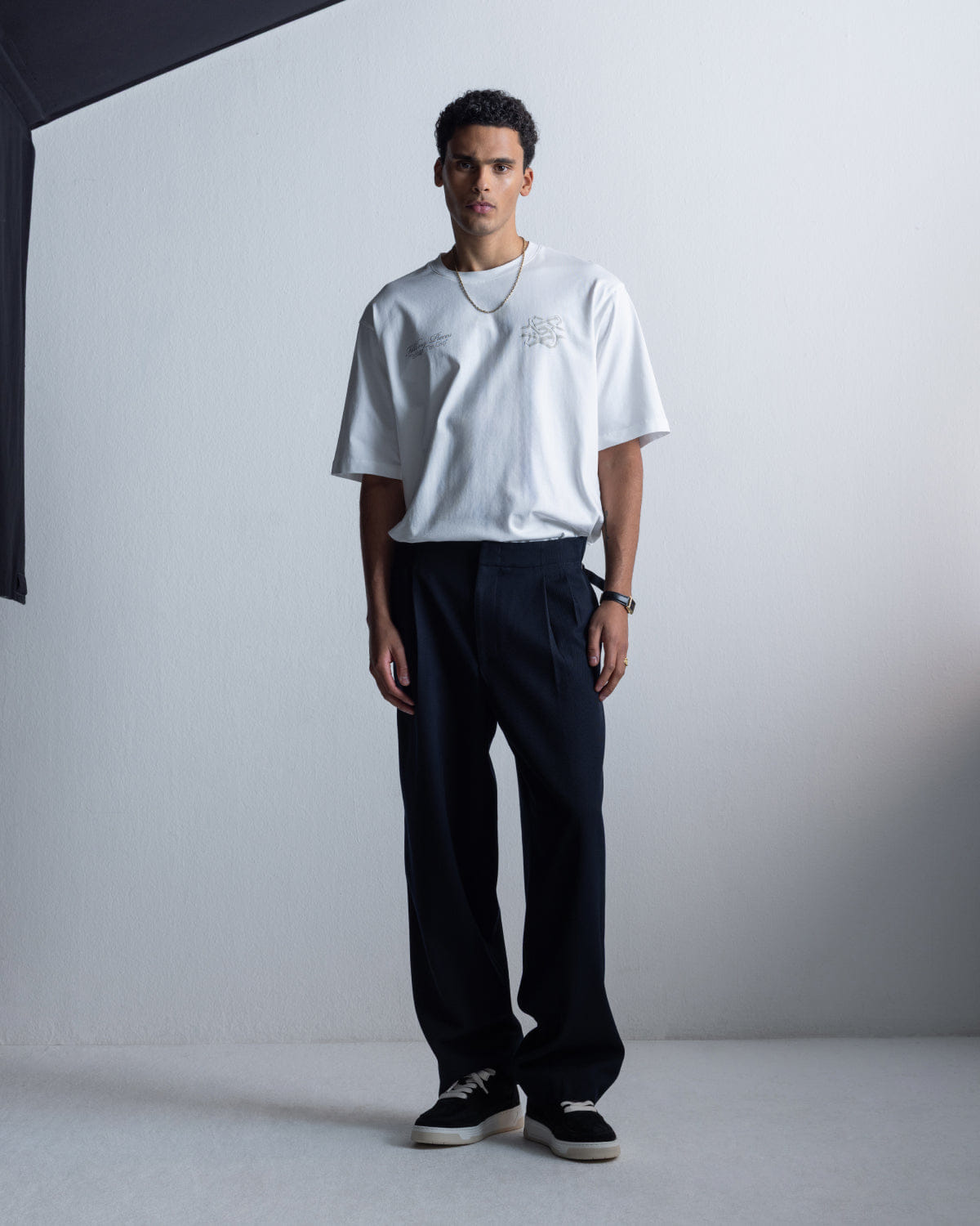 Trend Maven T - Shirt Boxy Bridge the Gap White