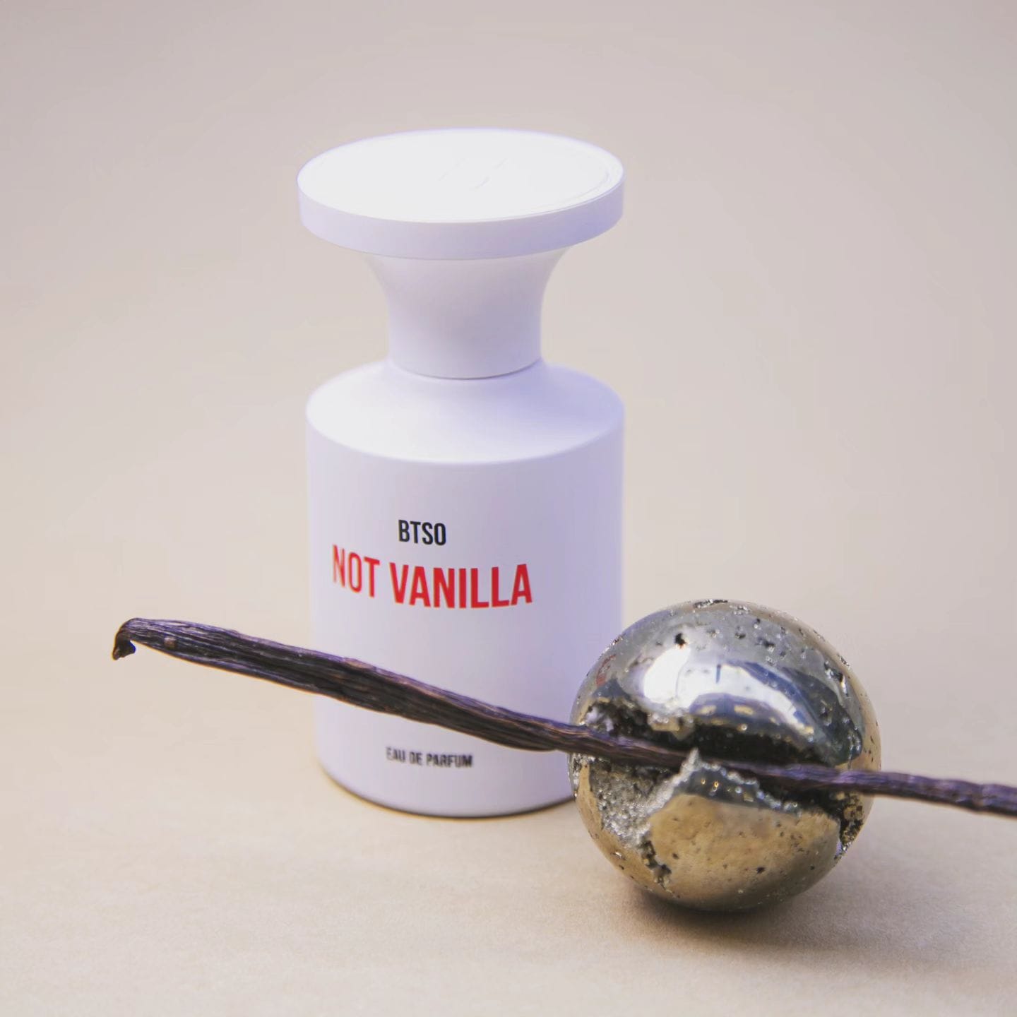 Borntostandout NOT VANILLA (Discontinued)