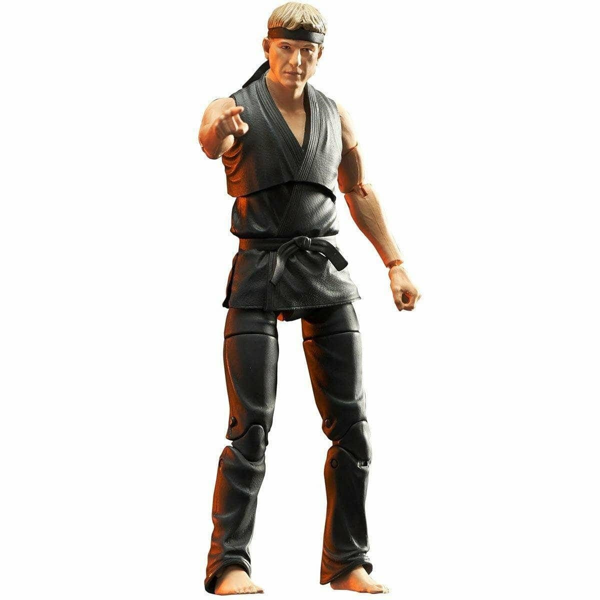 Diamond Select Cobra Kai: Select – John Kreese Deluxe Action Figure & Johny Lawrence Bundle of 2 Figures (18 cm)