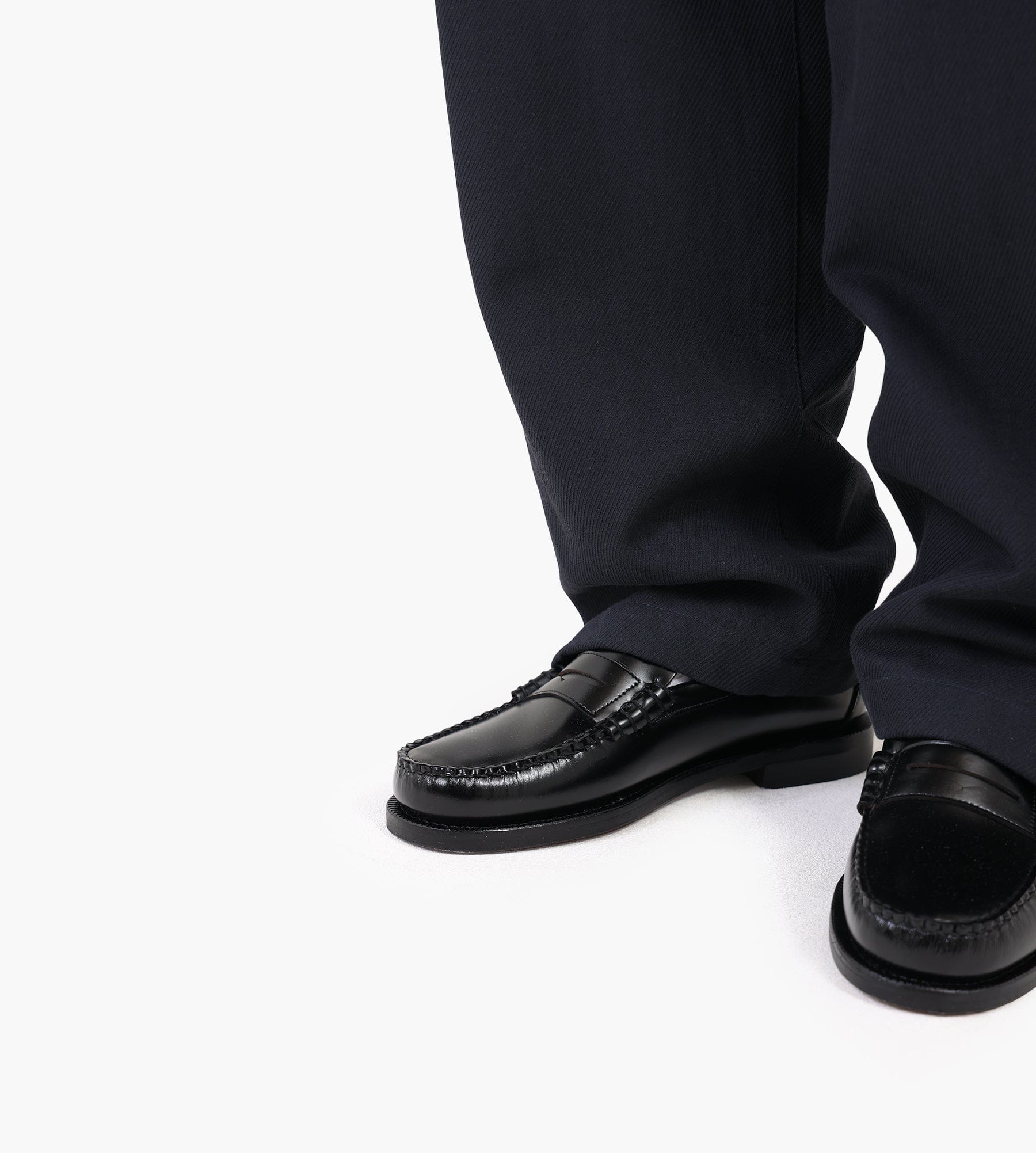 Norse Projects Hestur Relaxed Cotton Linen Twill Pleated Trouser Dark Navy