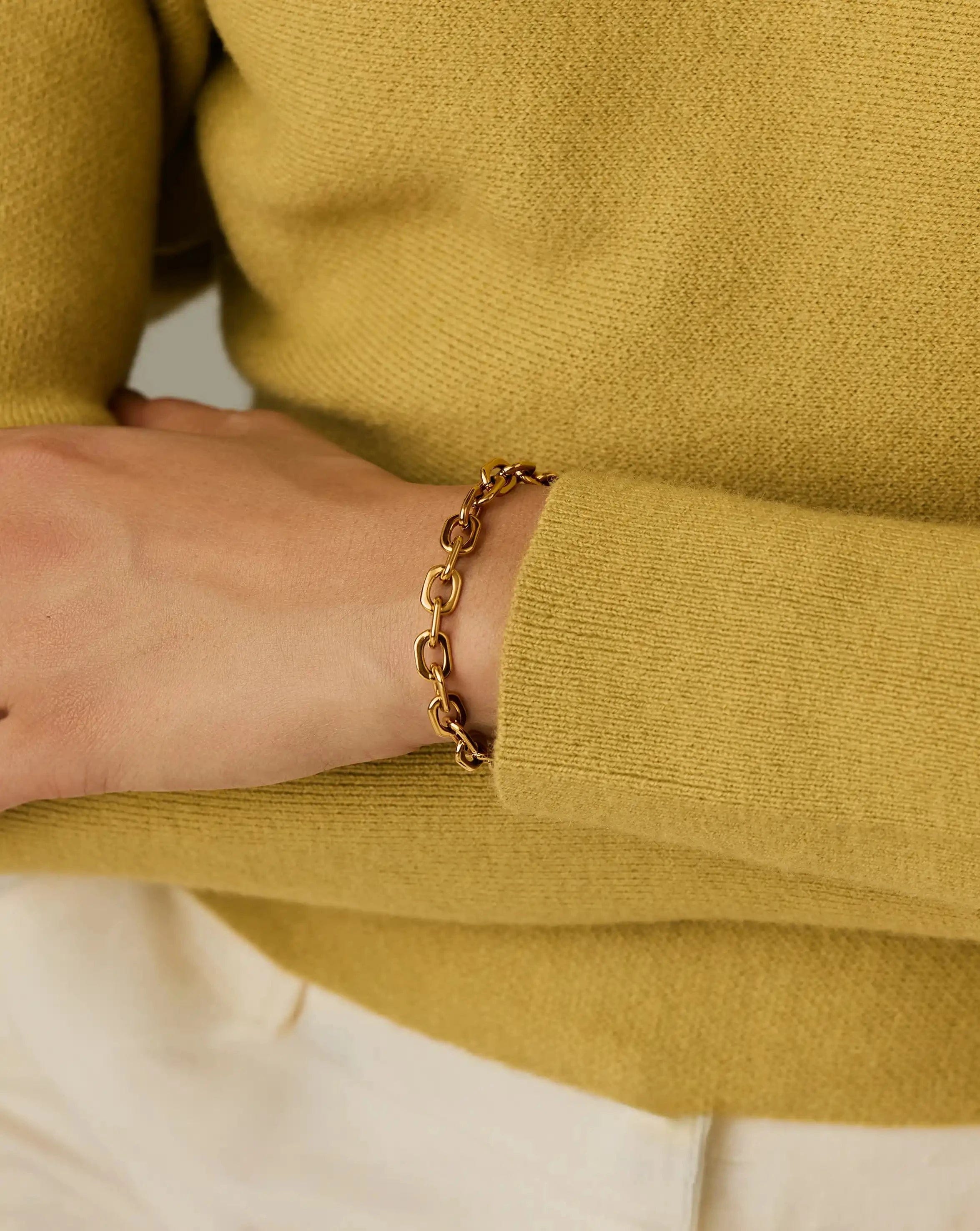 Missoma Square Paperclip Chain Bracelet | 18ct Gold Plated