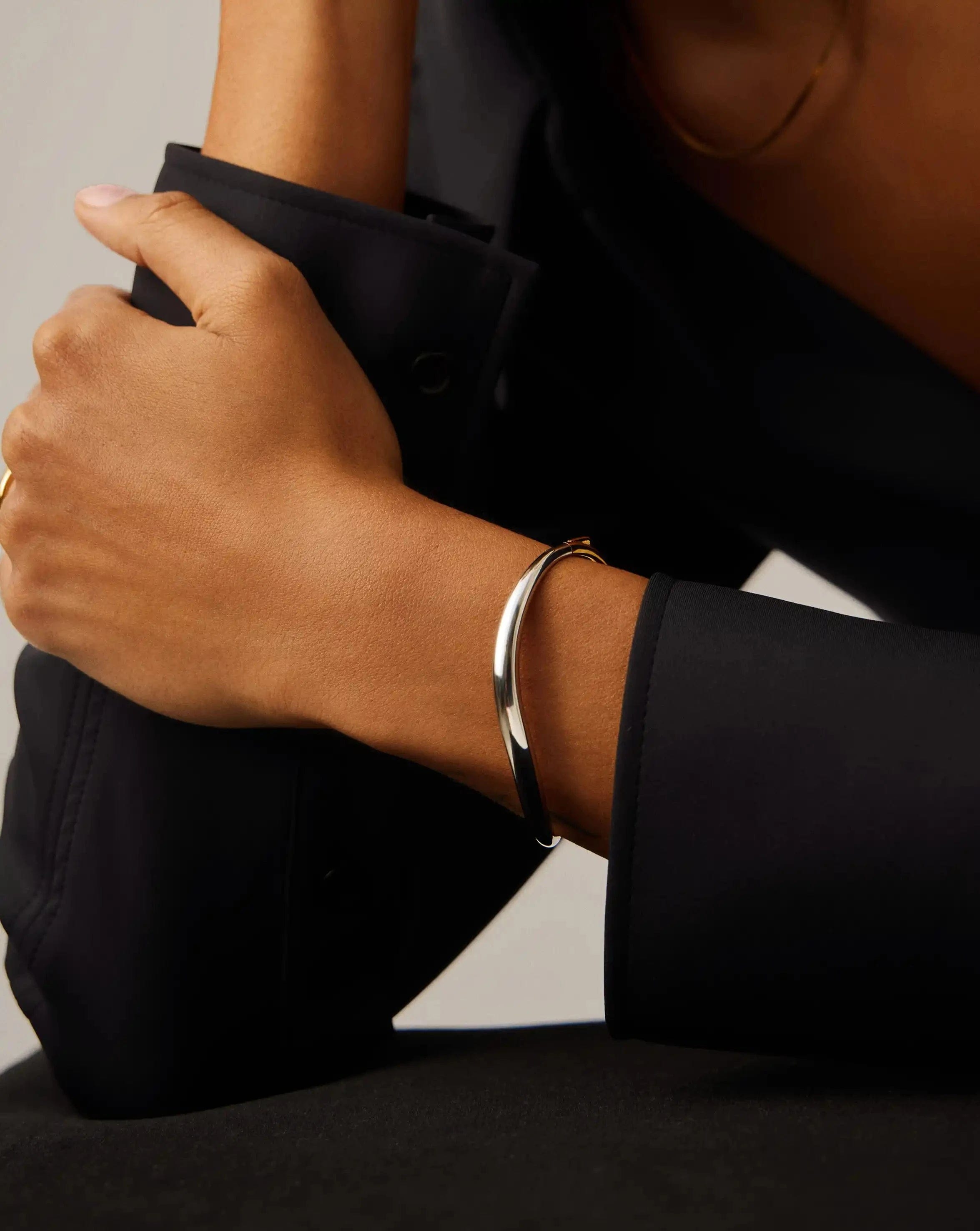 Missoma Savi Signature Hinged Bangle | Mixed Metal