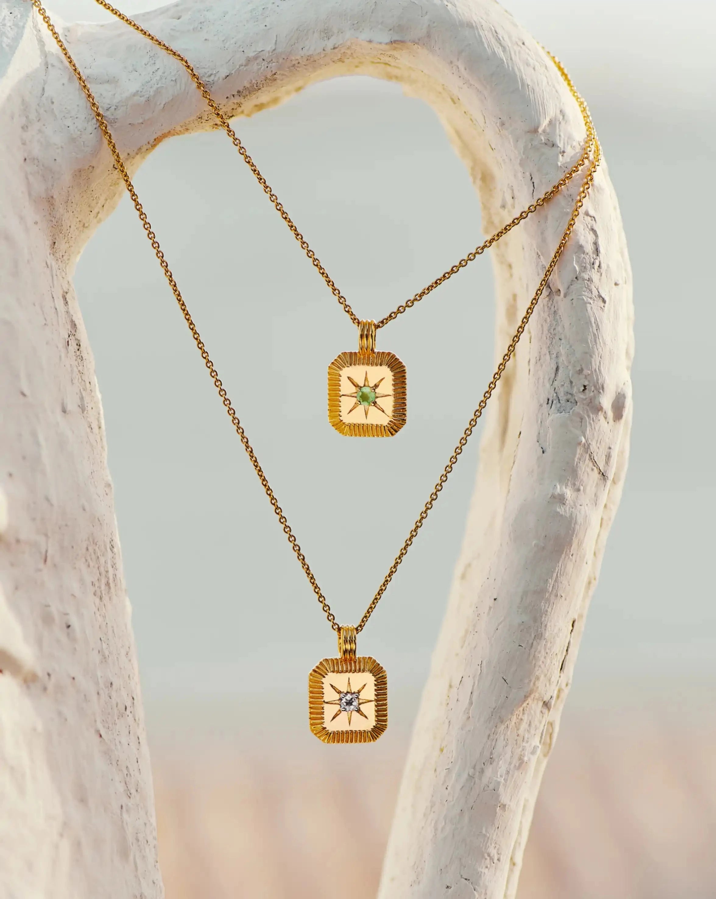 Missoma August Birthstone Pendant Necklace | 18ct Gold Vermeil/Peridot
