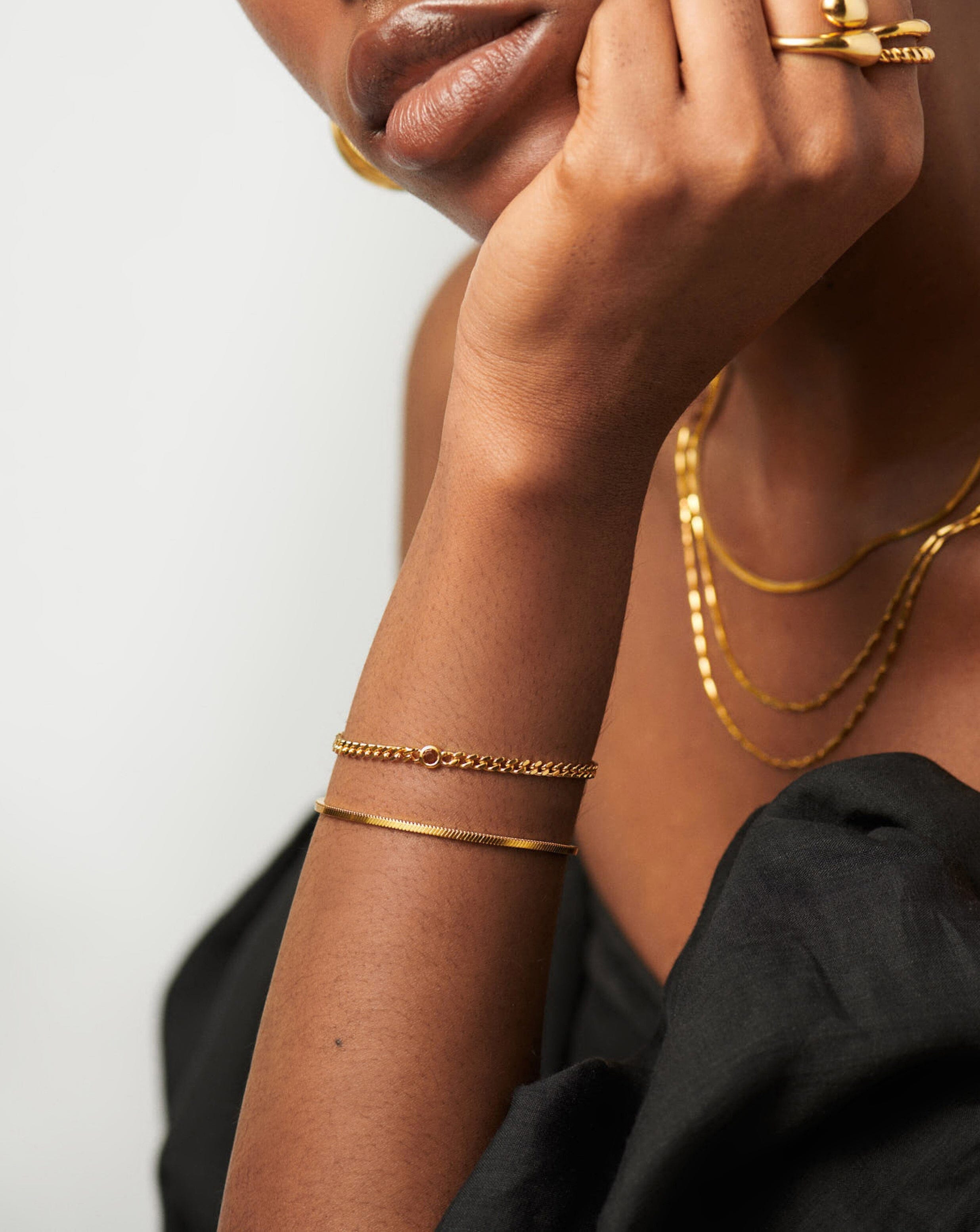 Missoma January Birthstone Chain Bracelet | 18ct Gold Plated Vermeil/Garnet
