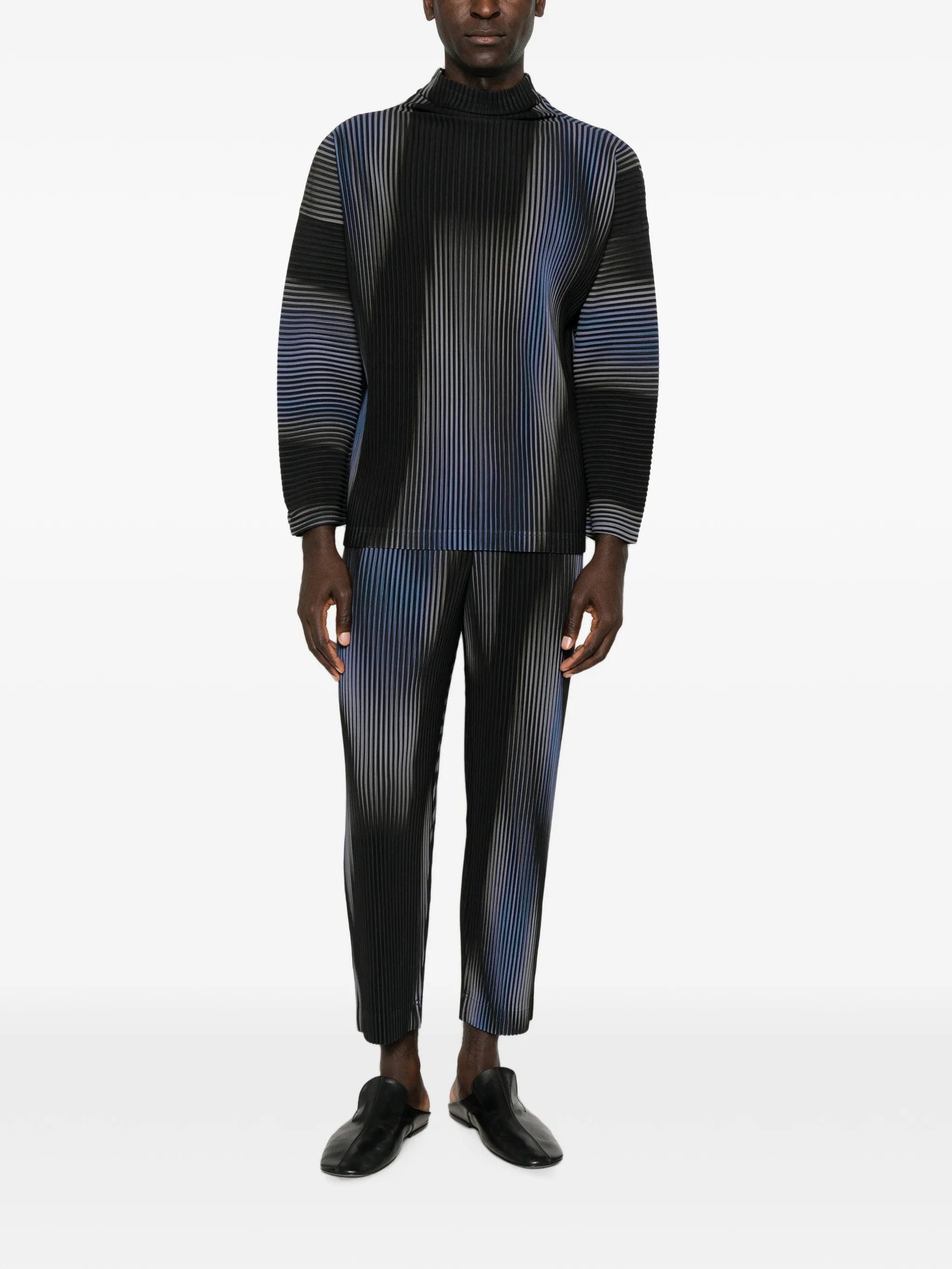 Homme Plissé Issey Miyake plissé - effect printed trousers