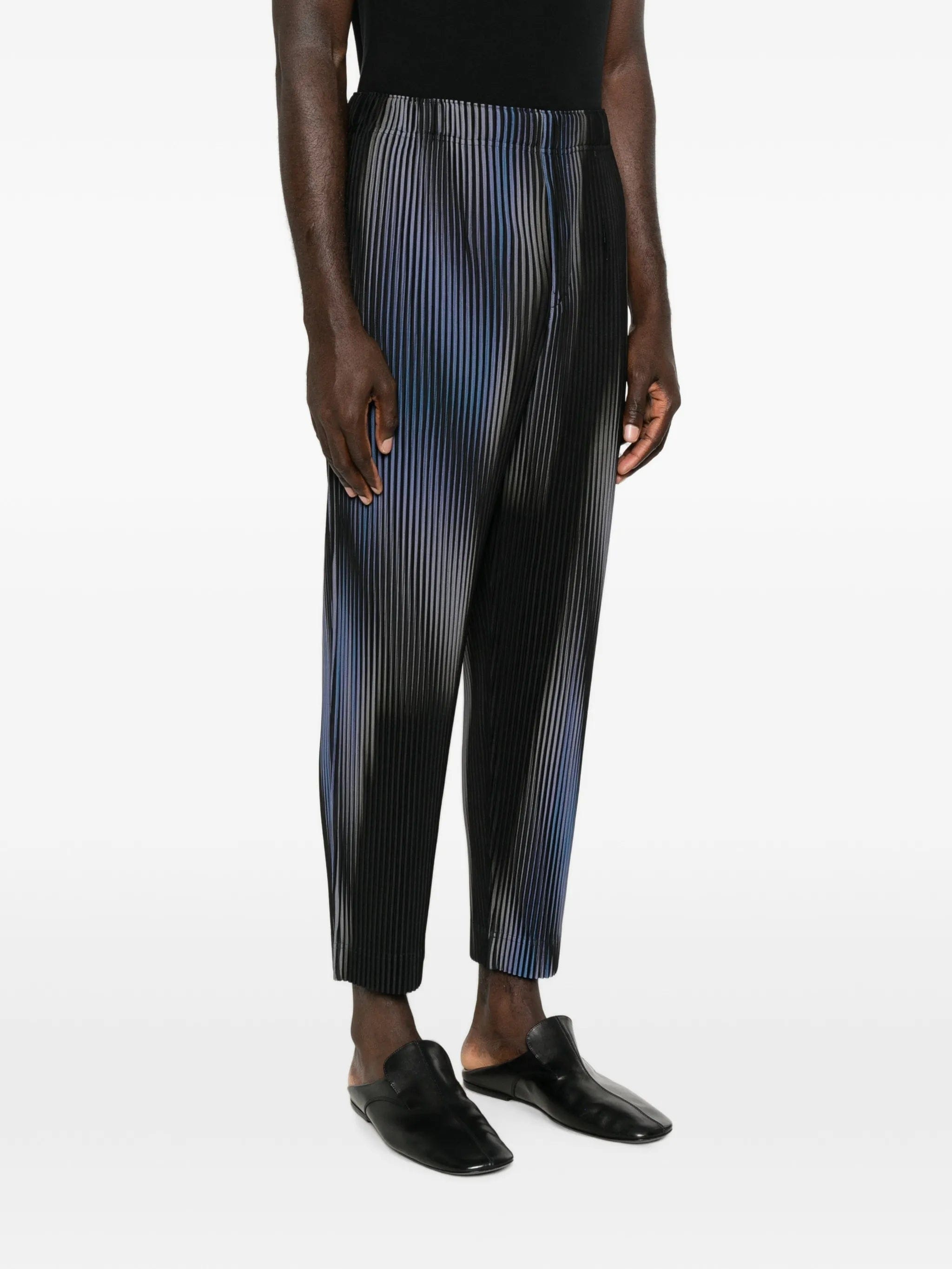 Homme Plissé Issey Miyake plissé - effect printed trousers