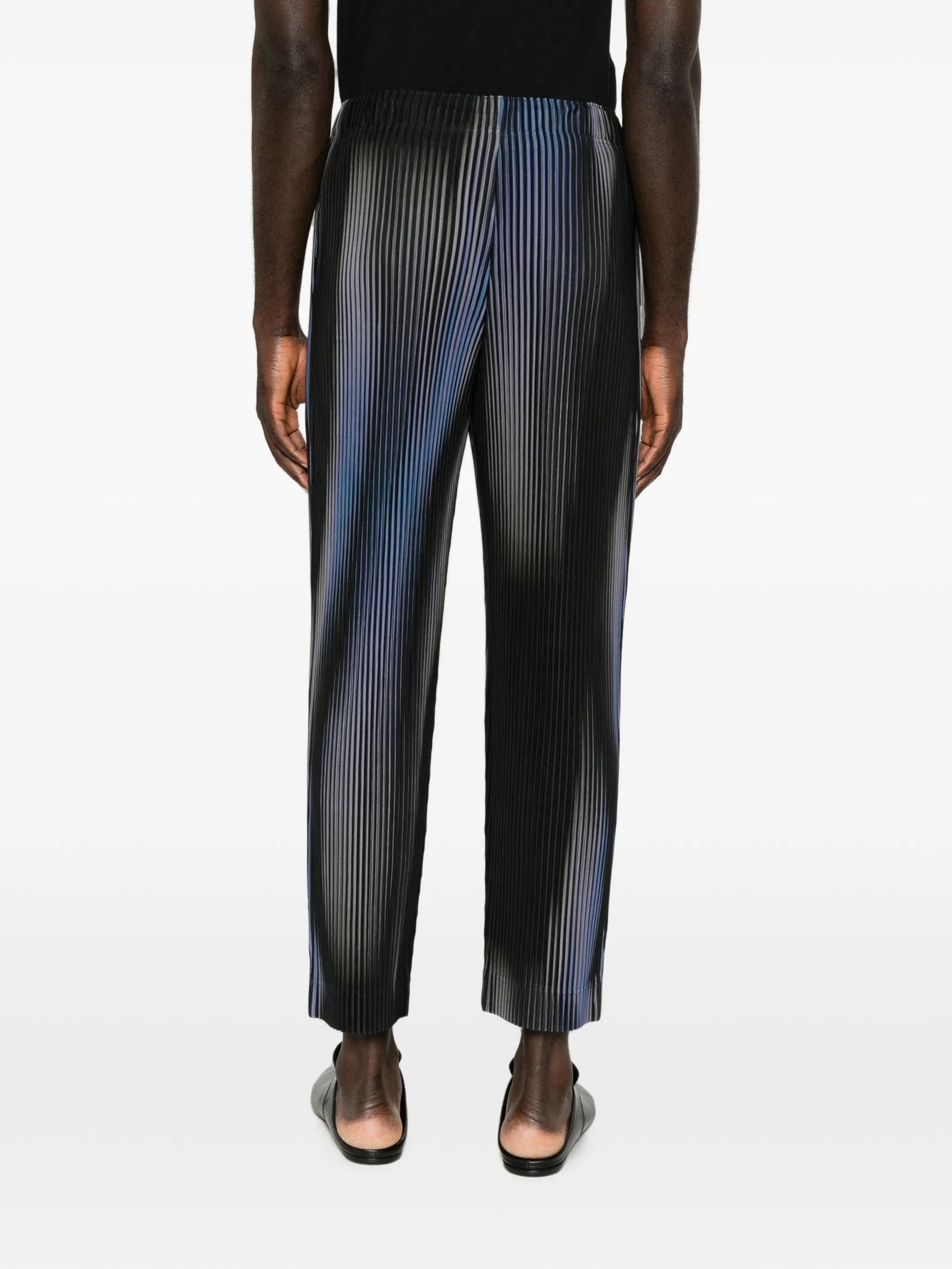 Homme Plissé Issey Miyake plissé - effect printed trousers