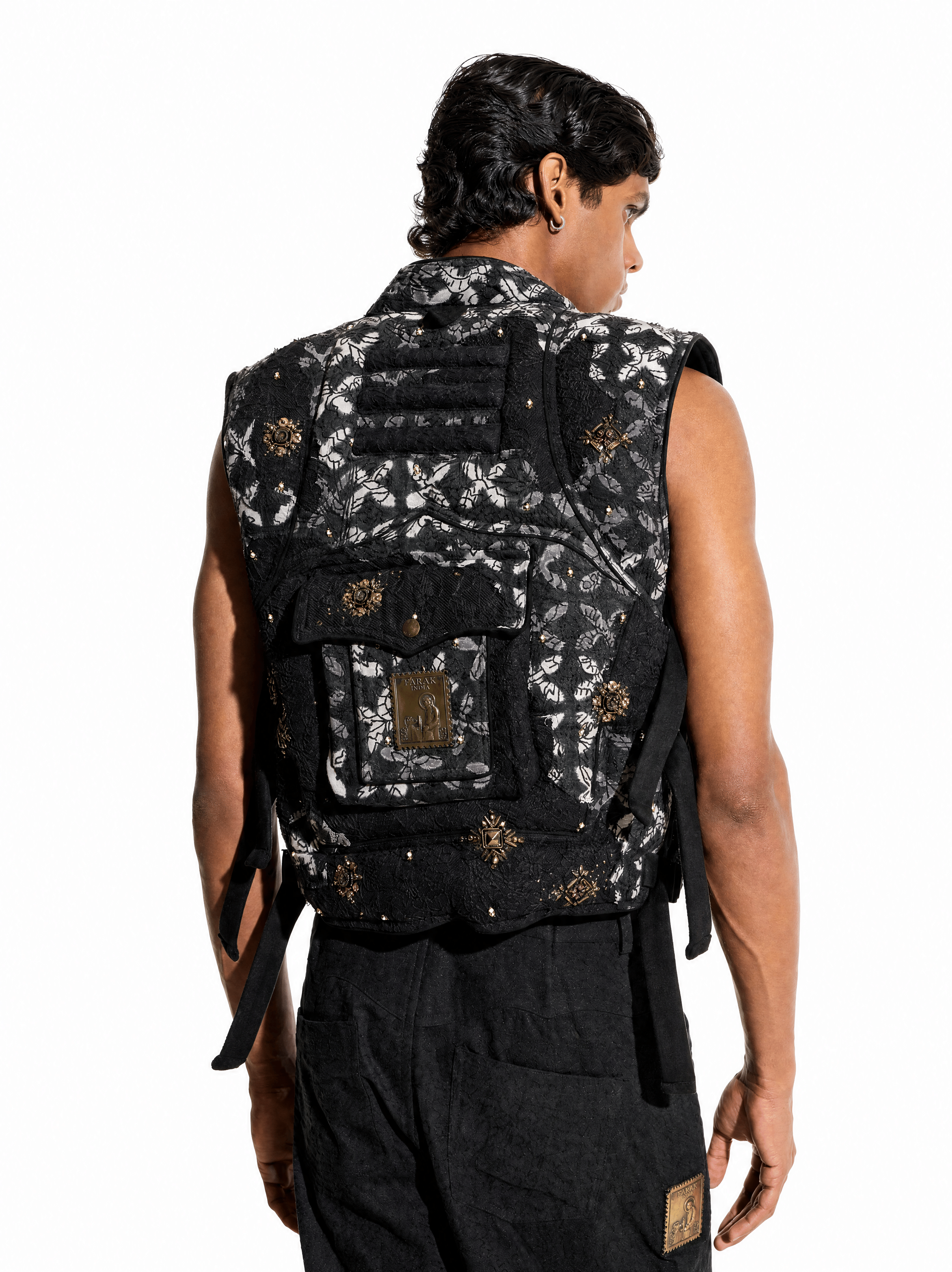 F A R A K Tactical Vest