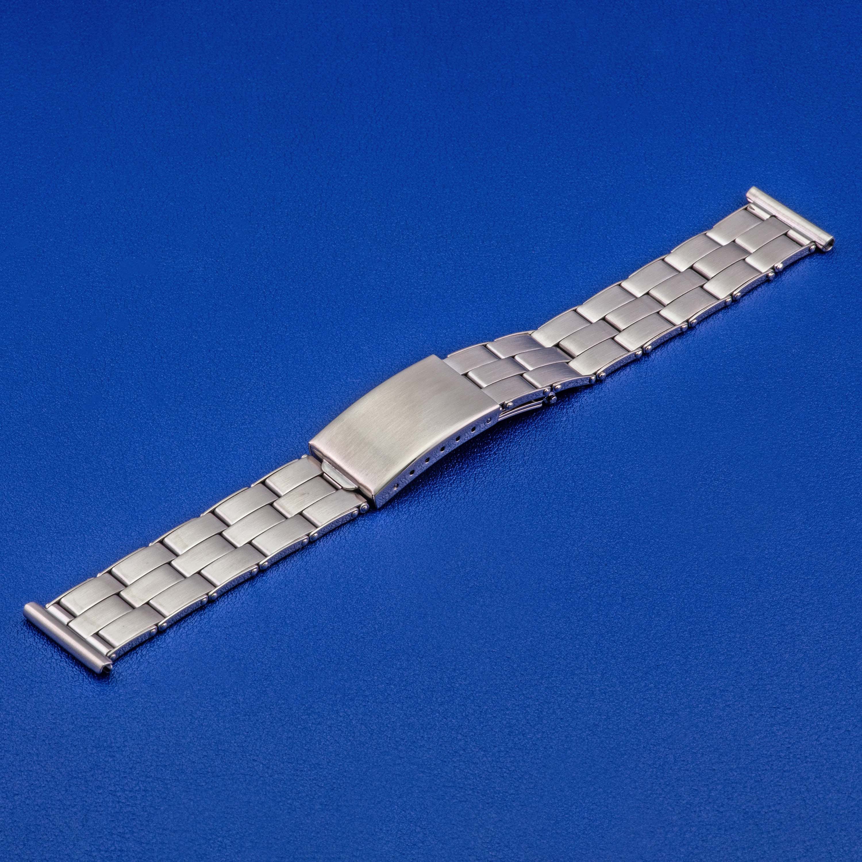 Momentum Private Eyes - Stainless Steel Bracelet Matte 3 Row - Type 6