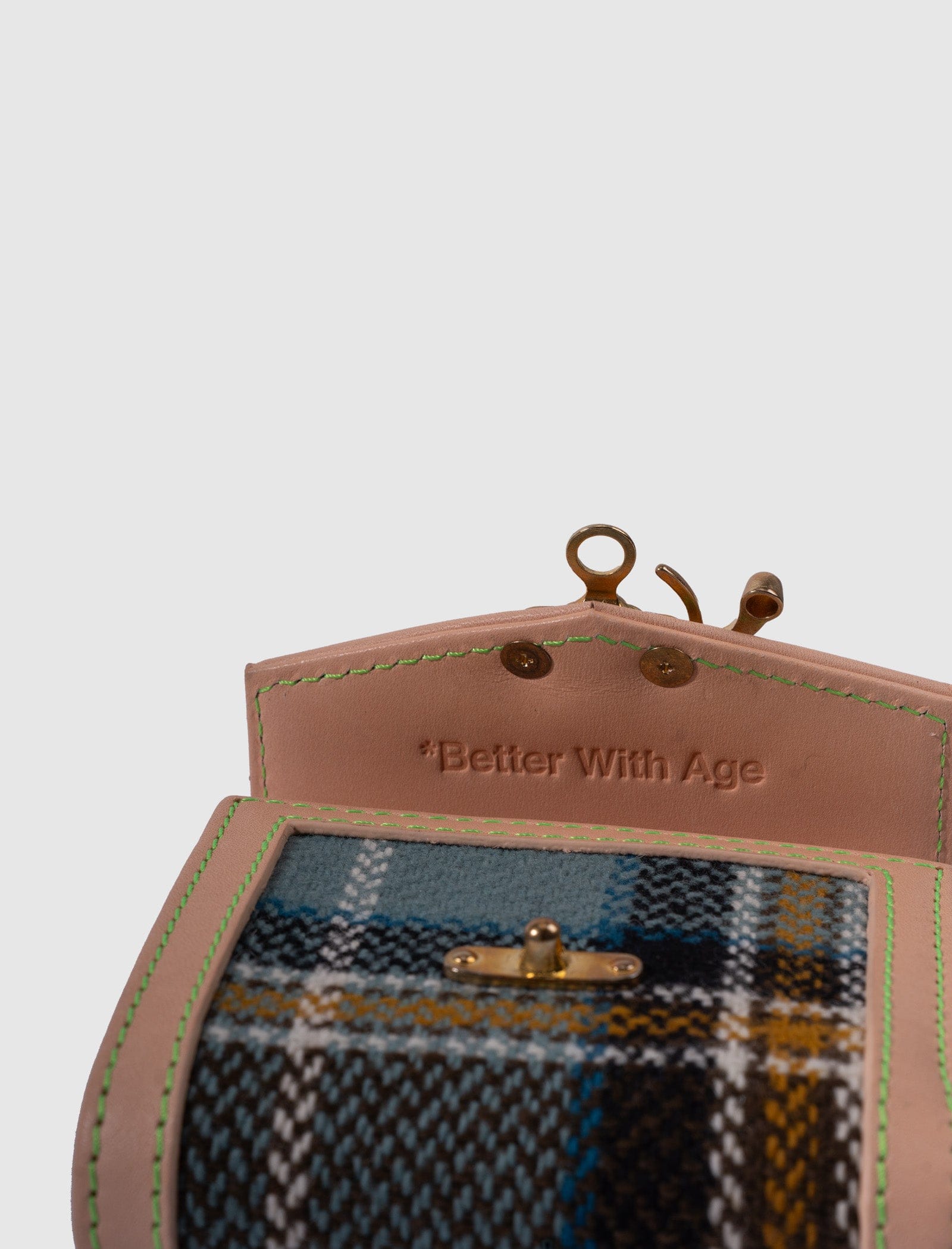 Better WITH AGE TENOR WALLET