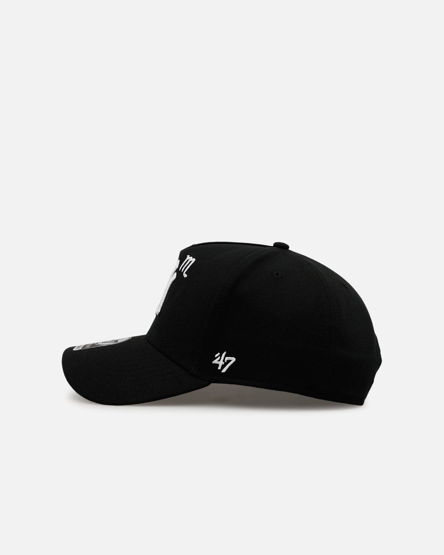 47 Brand New York Yankees Yankees Zodiac Scorpio 47 Offside Snapback Black
