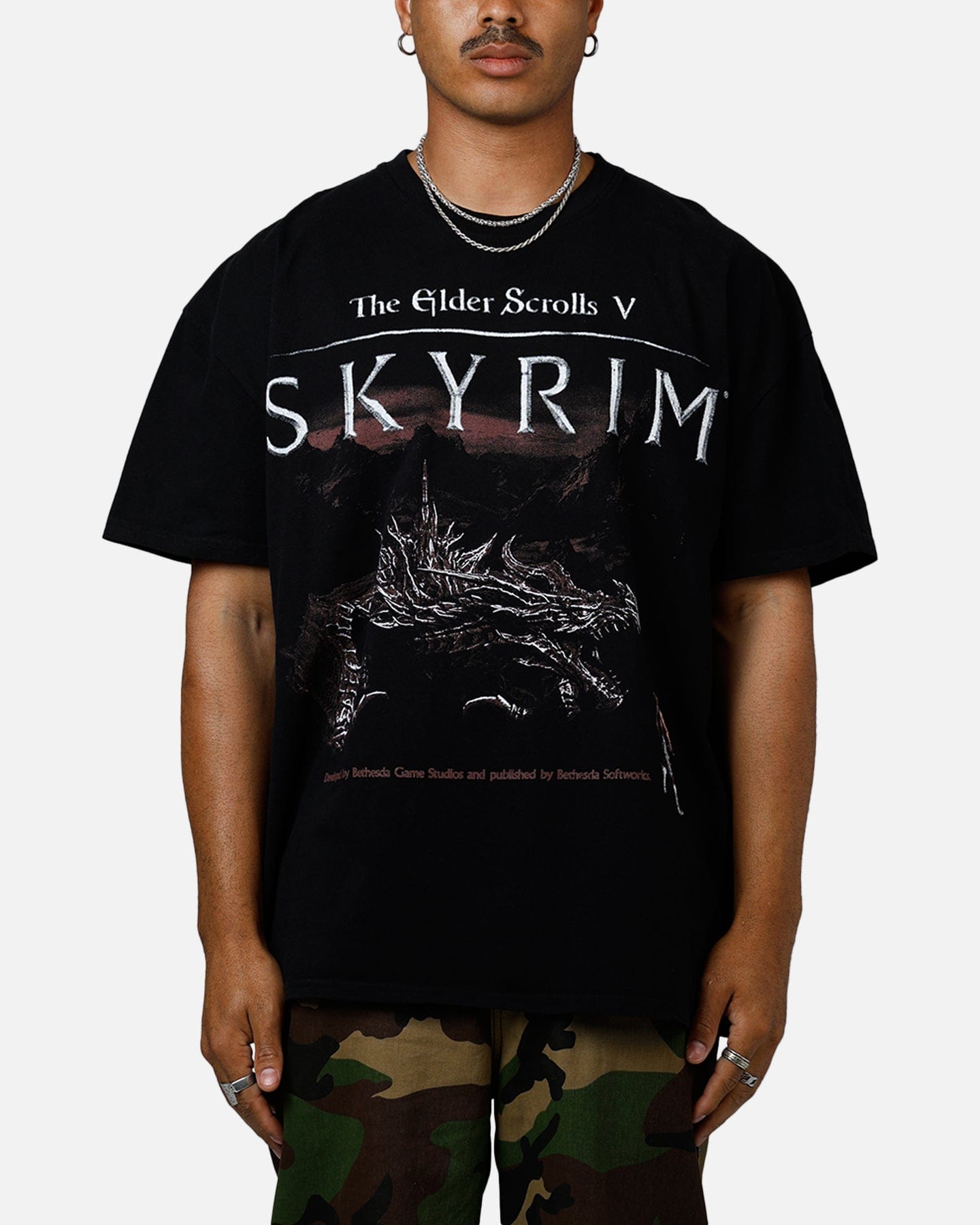 73studio x The Elder Scrolls V: Skyrim Alduin Vintage T - Shirt Black