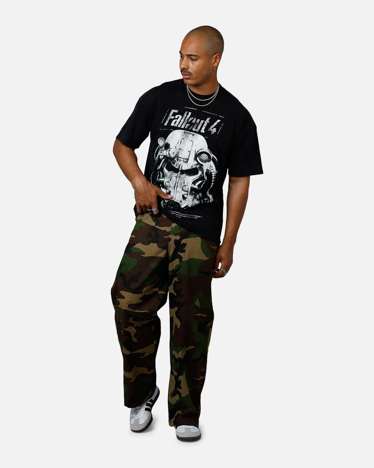 73studio x Fallout '15 Fallout 4 Vintage T - Shirt Off Black