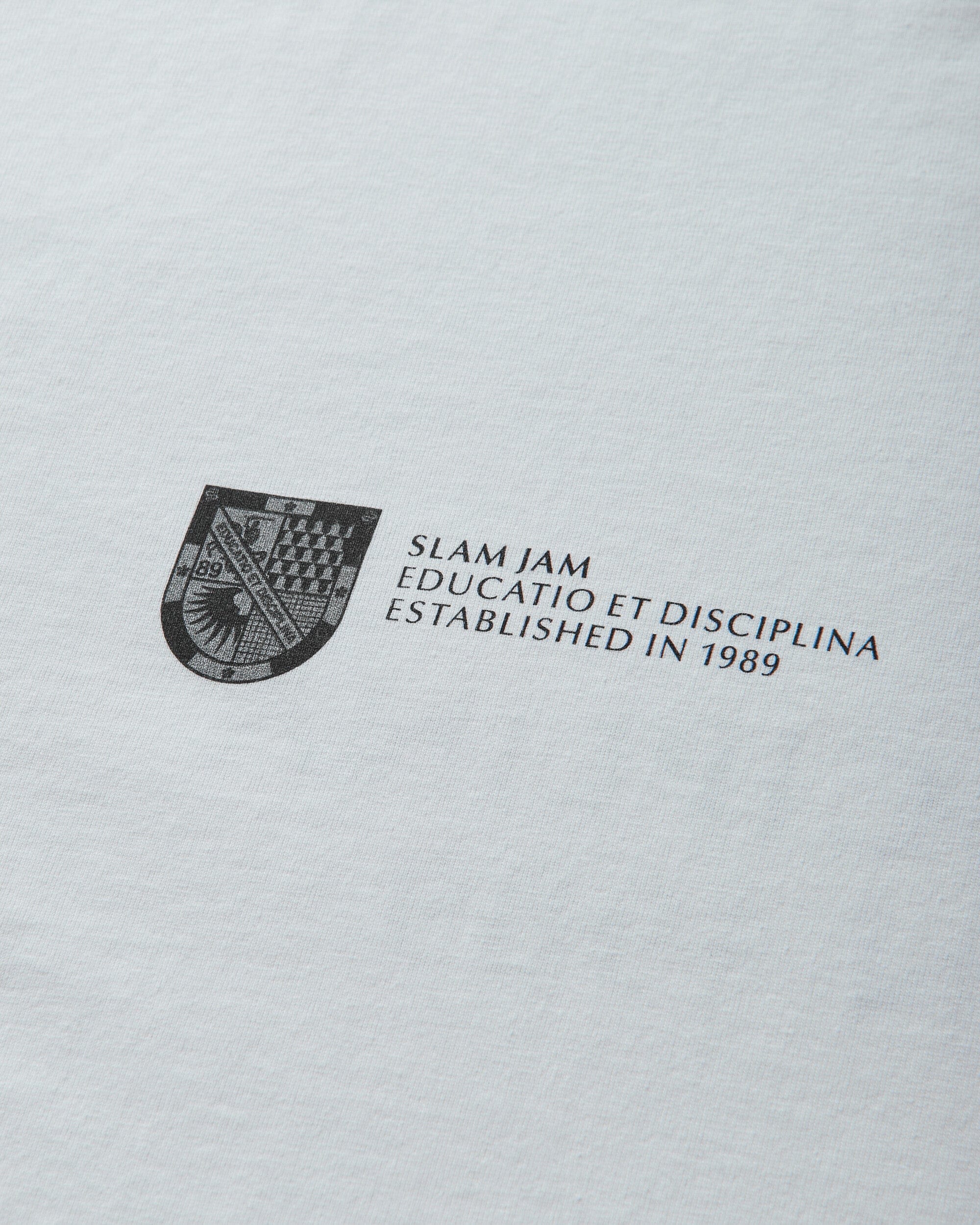 WHITE* Educatio et Disciplina T - Shirt White