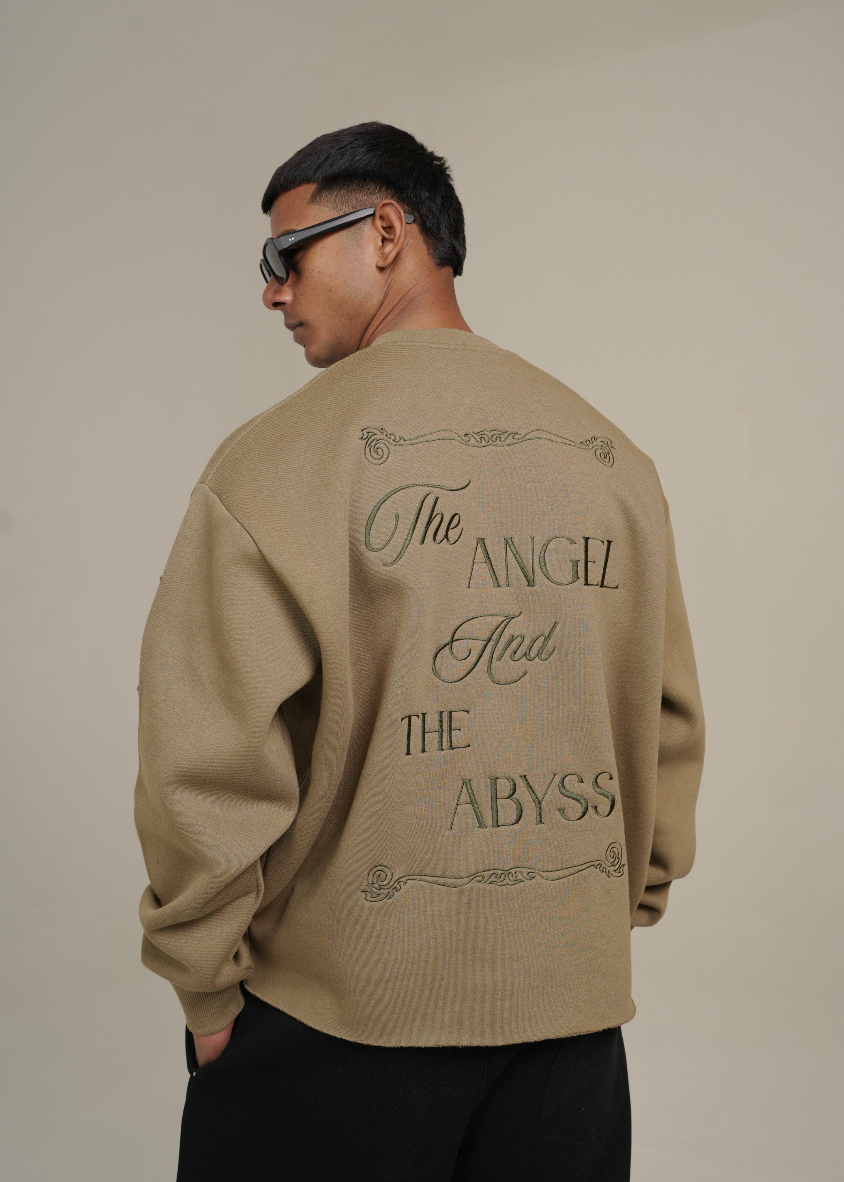 Elvn.tee FALLEN GRACE CROPPED SWEATSHIRT | SAGE GREEN