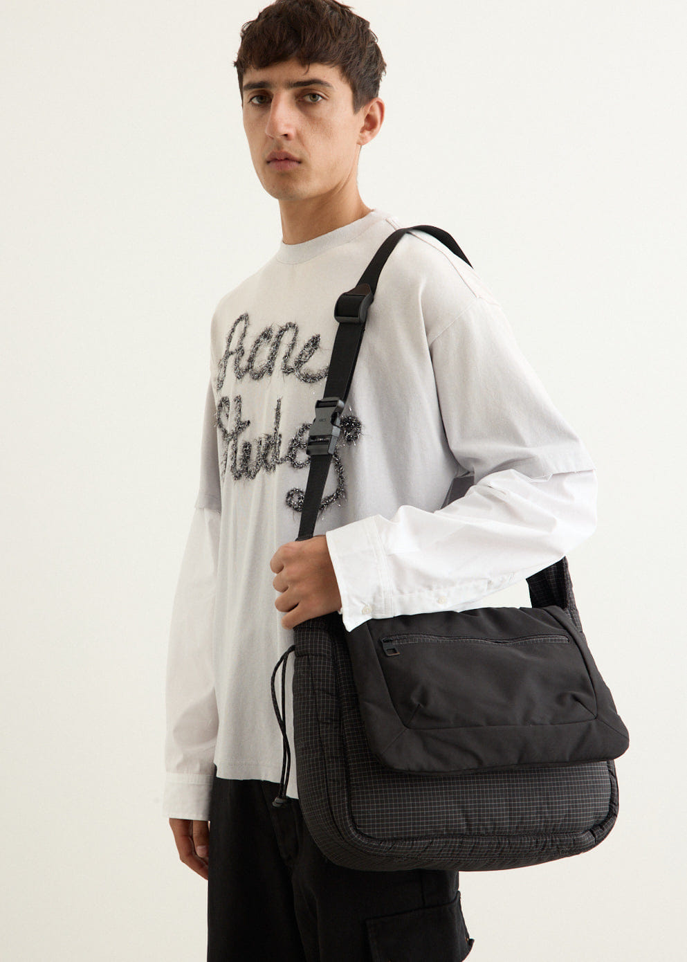 ARCS Flow Messenger Bag