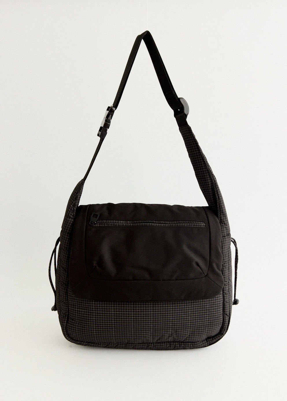 ARCS Flow Messenger Bag