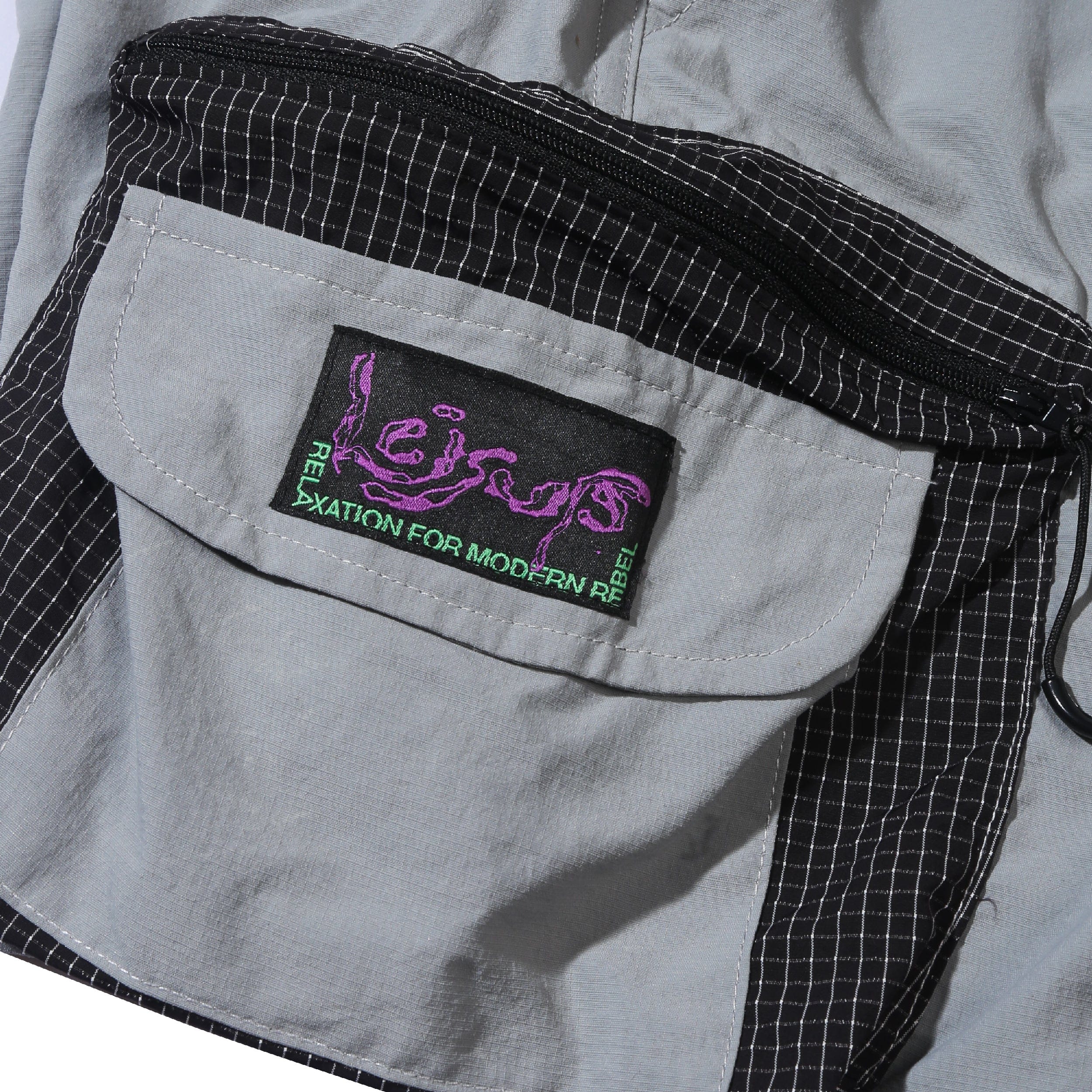 Leisure Side Stream Shorts - Grey