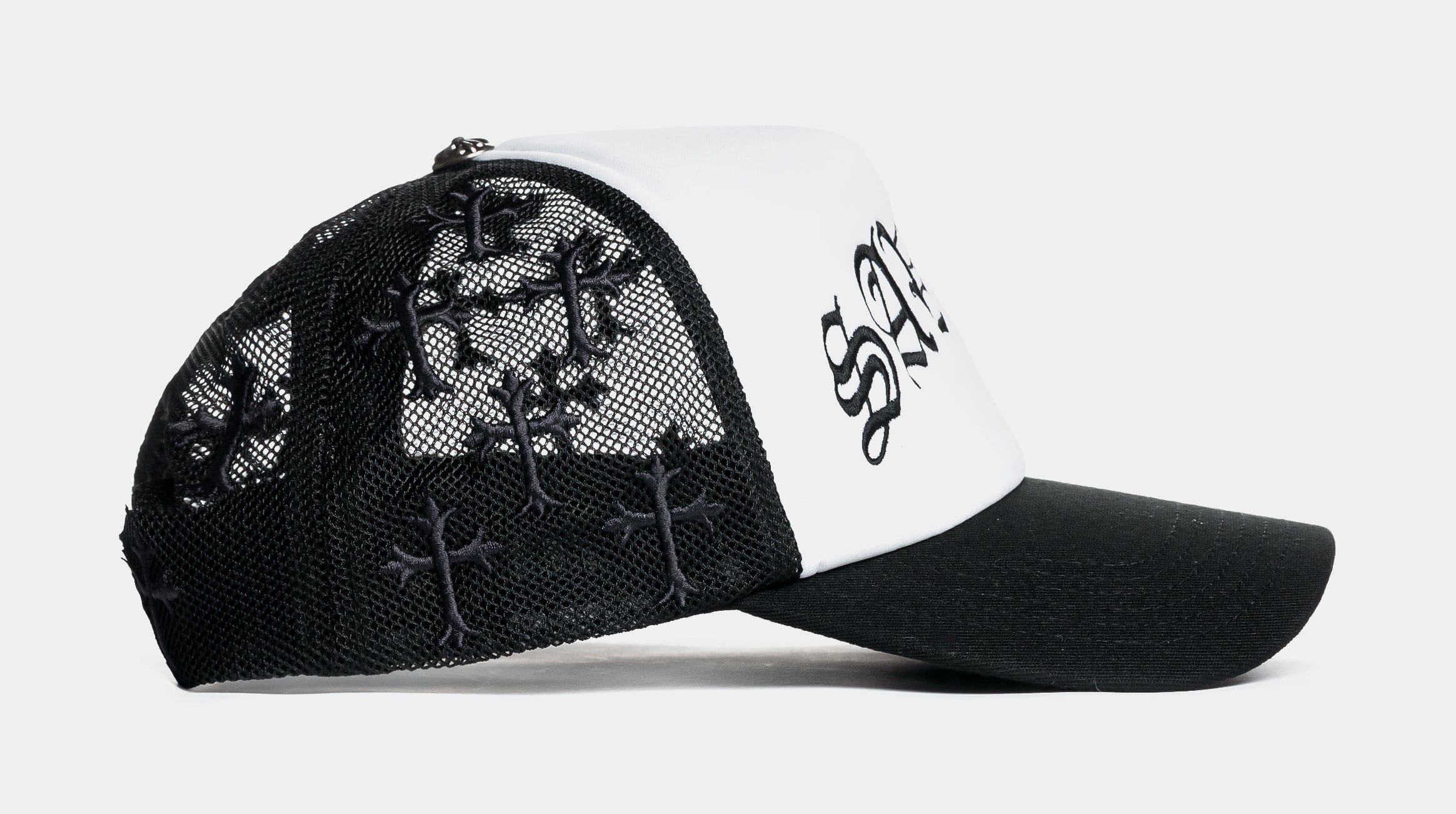 Maison Article Cross Trucker Mens Hat (White/Black)