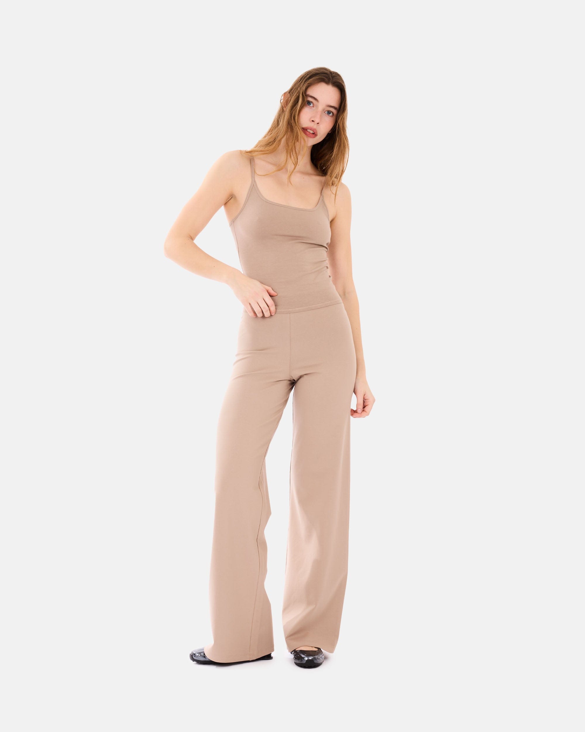 DG Organic Basics Aps Core Straight Leg Pants