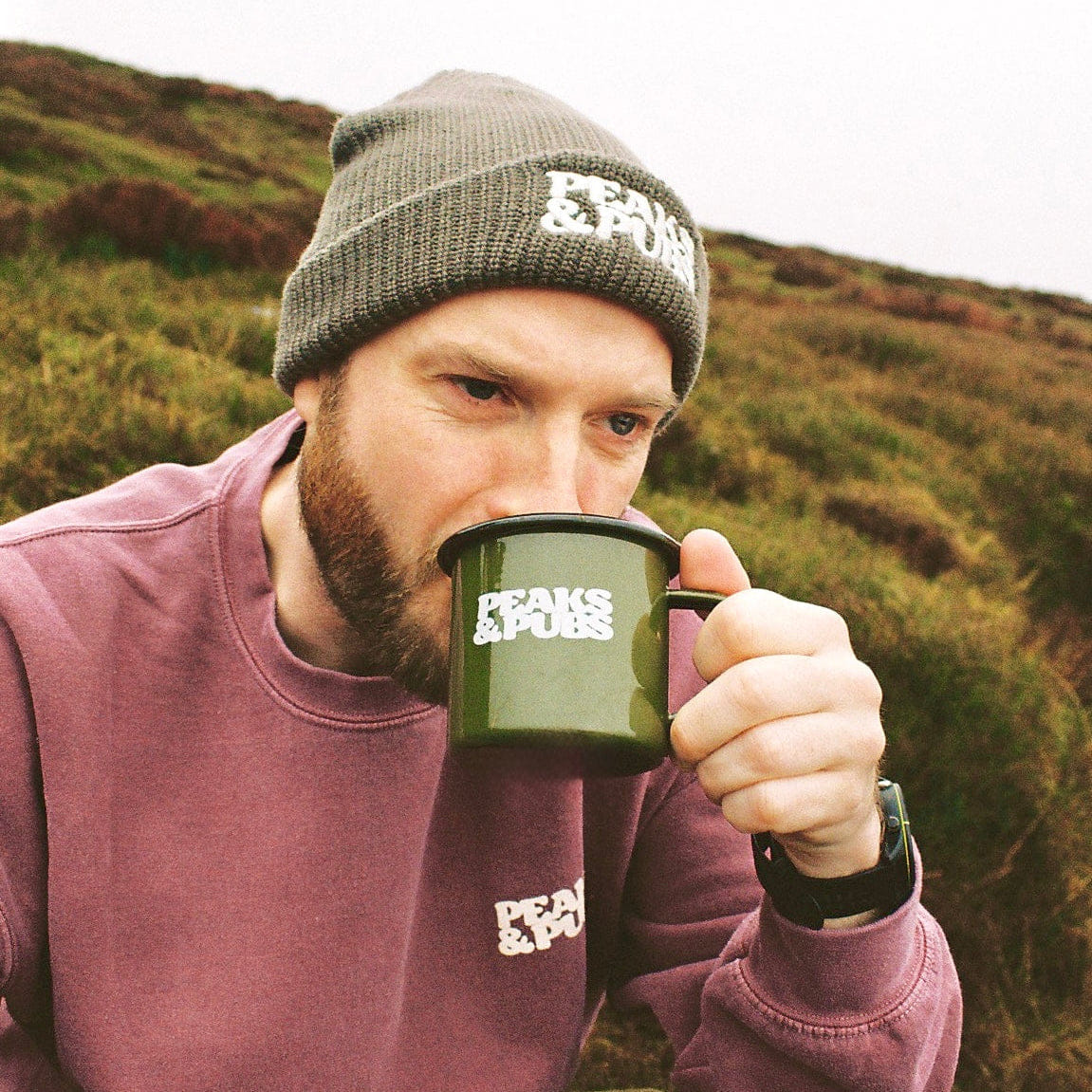 Peaks & Pubs Logo Fisherman Ribbed Beanie - Moss Green