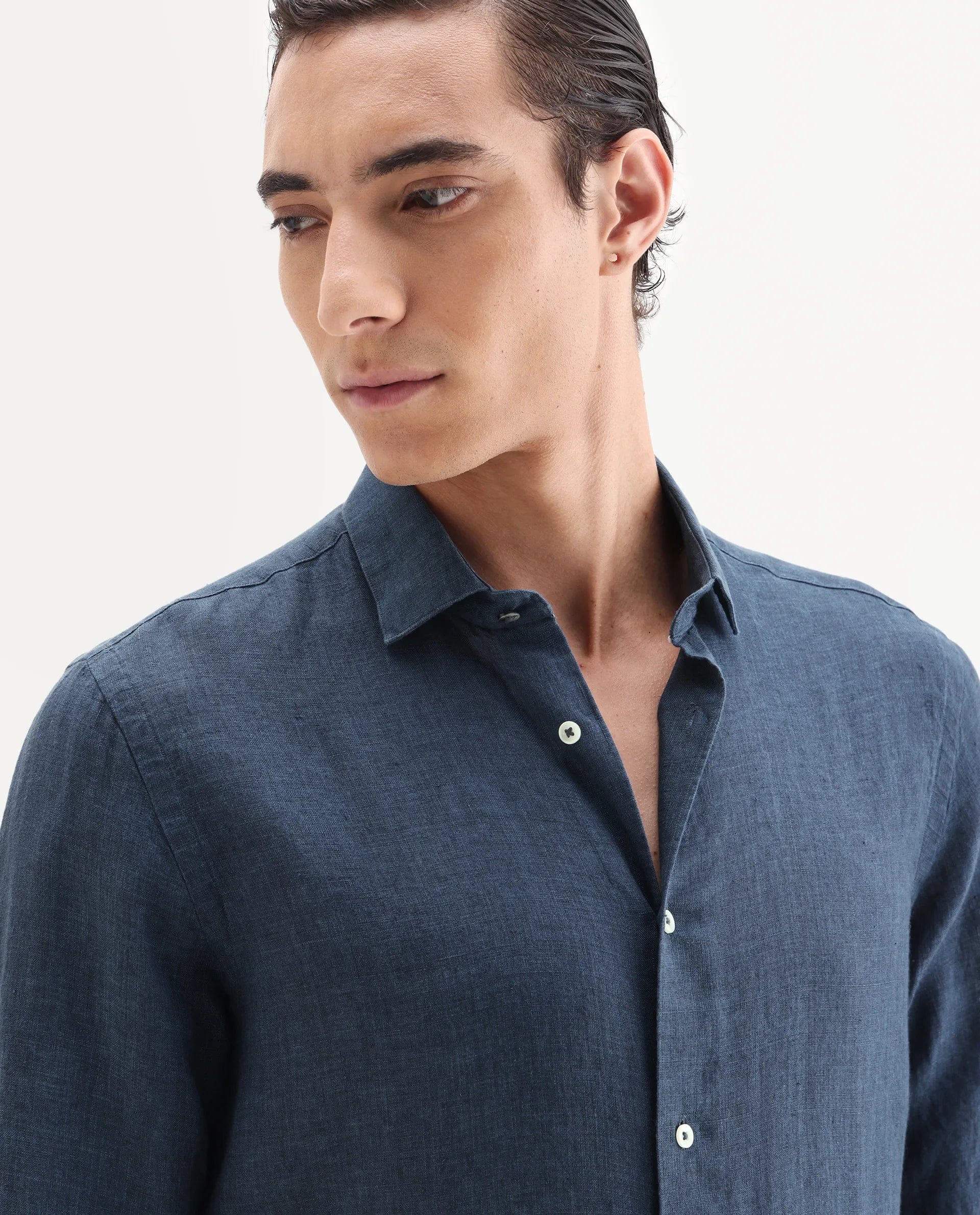 RARE Rabbit Men's Borium - 25 Navy 100% Linen Fabric Spread Collar Regular Fit Plain Shirt