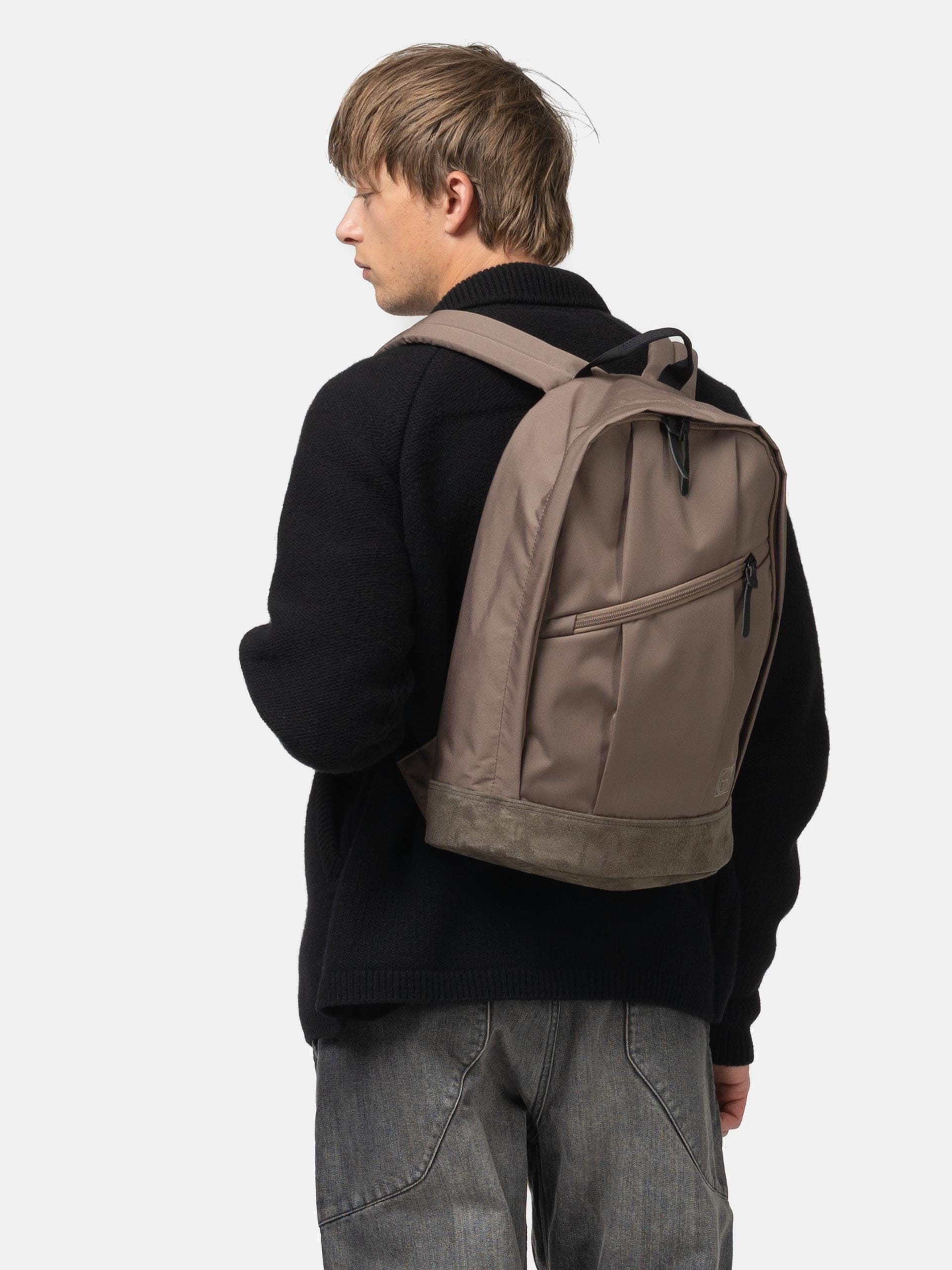 Hobo Daypack 17 l Polyester Oxford Cordura with Pig Suede Taupe
