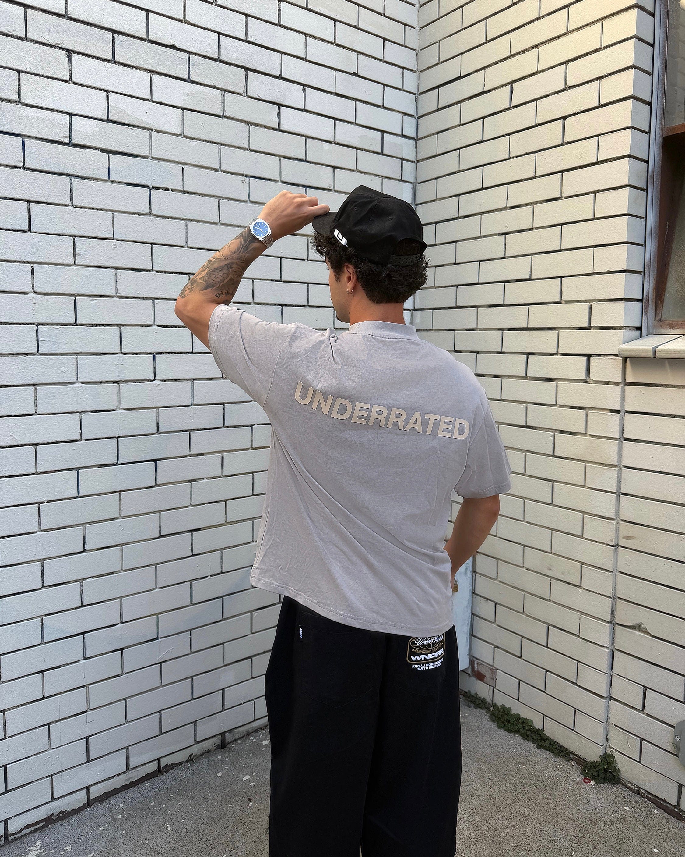 Classic UNDERRATED Classic Logo T - Shirt - Fog Grey