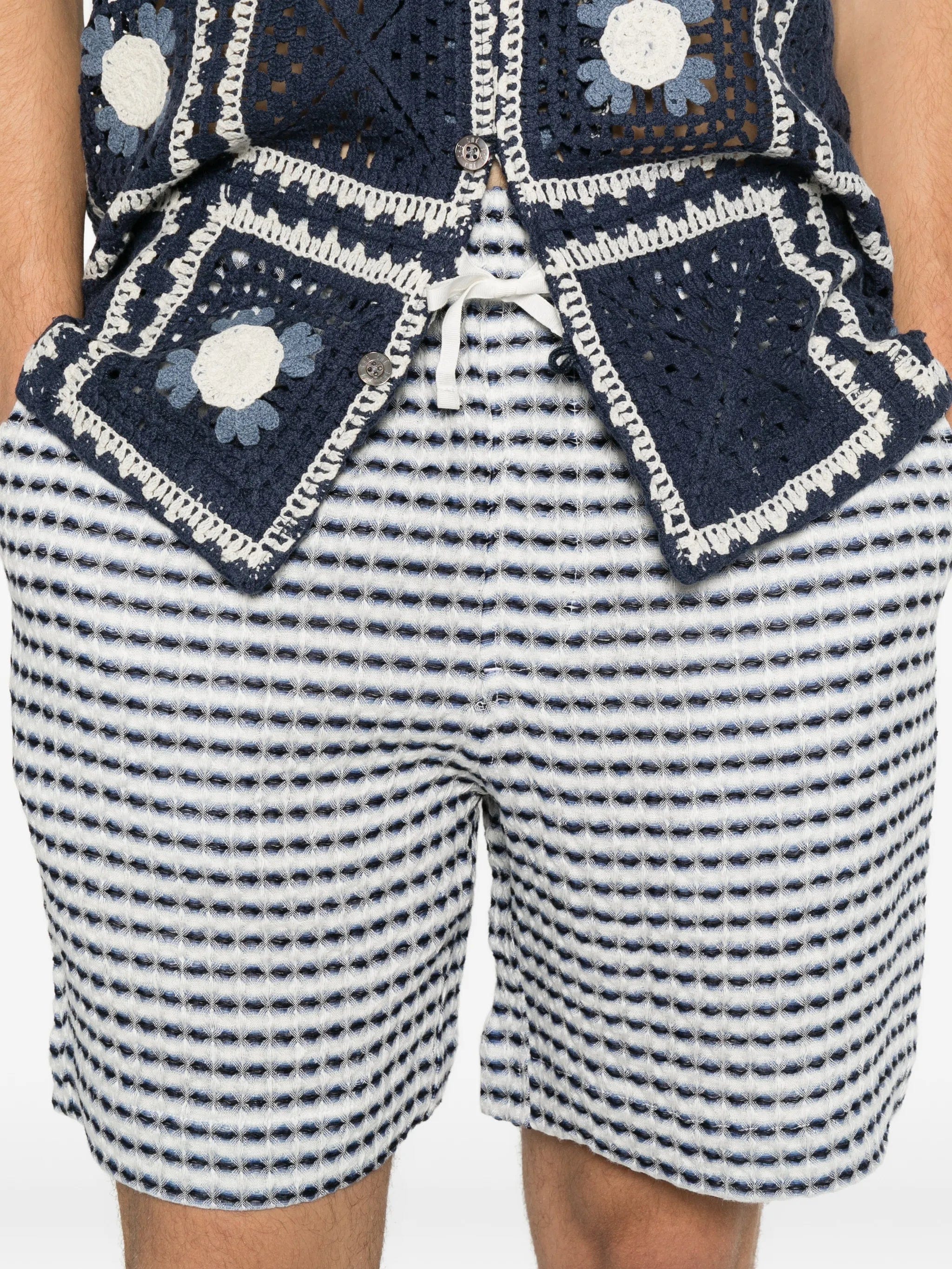 CHÉ Riita horizontal - stripe shorts