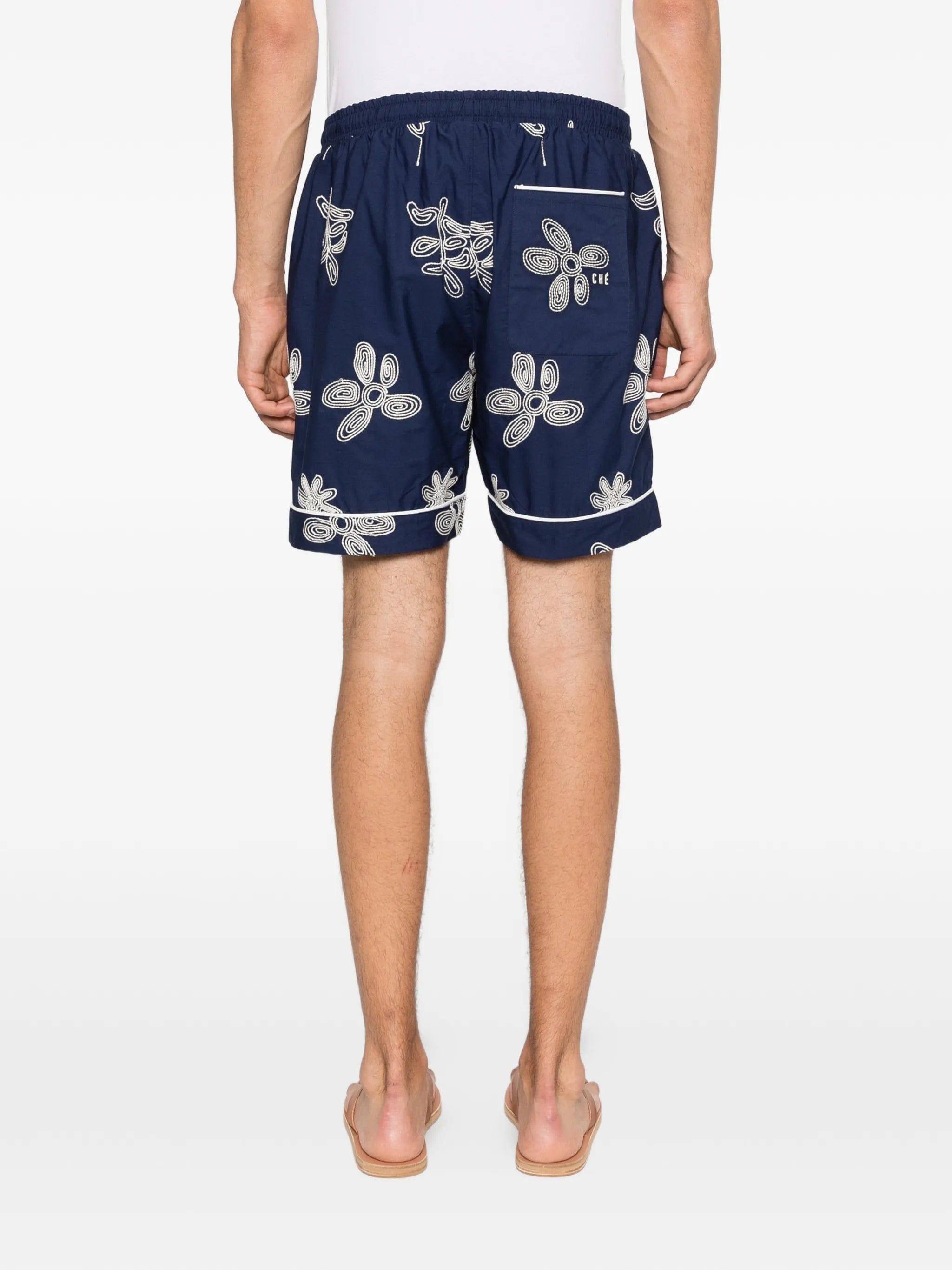 CHÉ Flores shorts