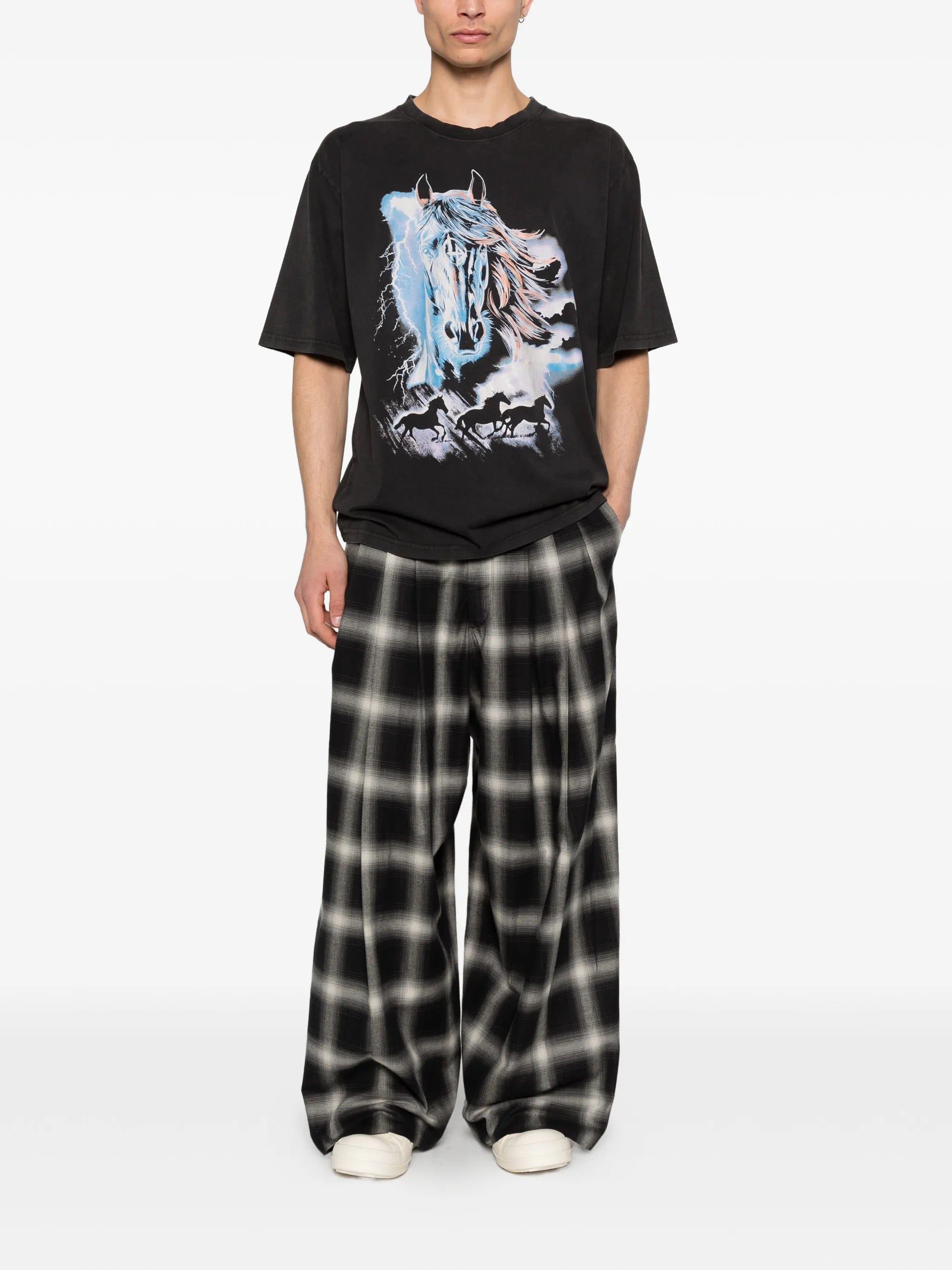 LỰU ĐẠN horse - graphic T - shirt