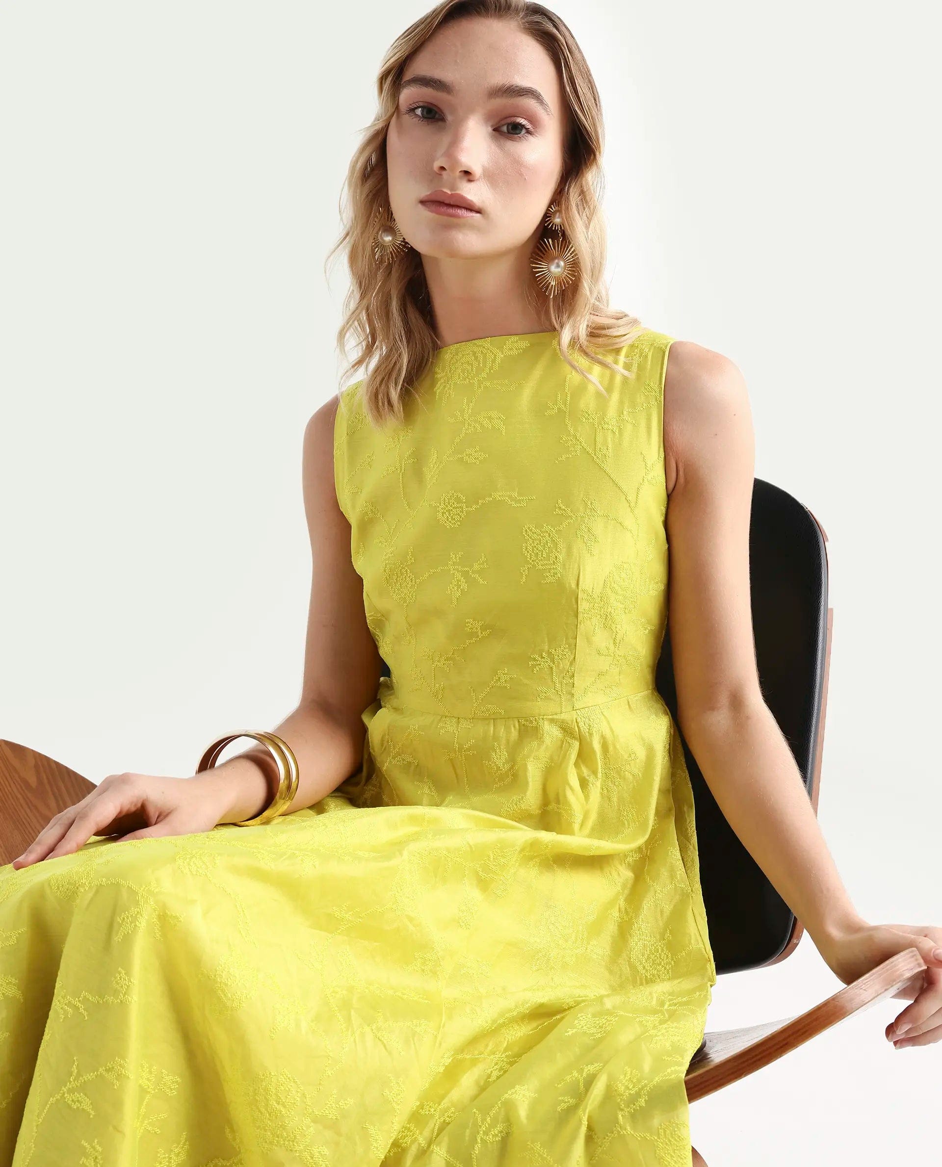 Rareism Women's Prero Green Viscose Blend Boat Neck Plain Sleeveless Midi A - Line Dress