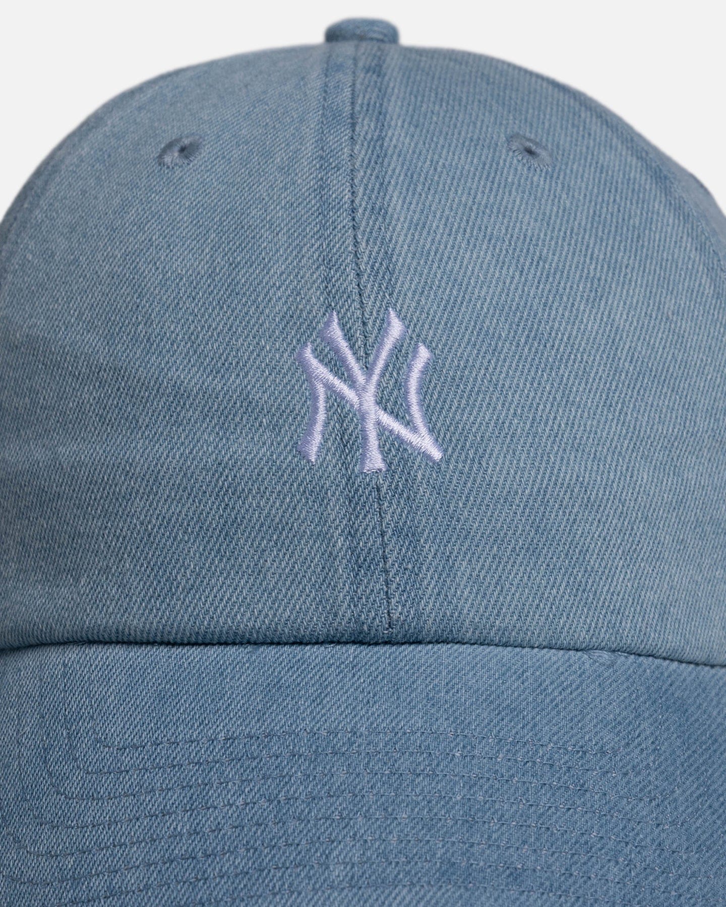 47 Brand New York Yankees Baserunner 47 Clean Up Strapback Denim