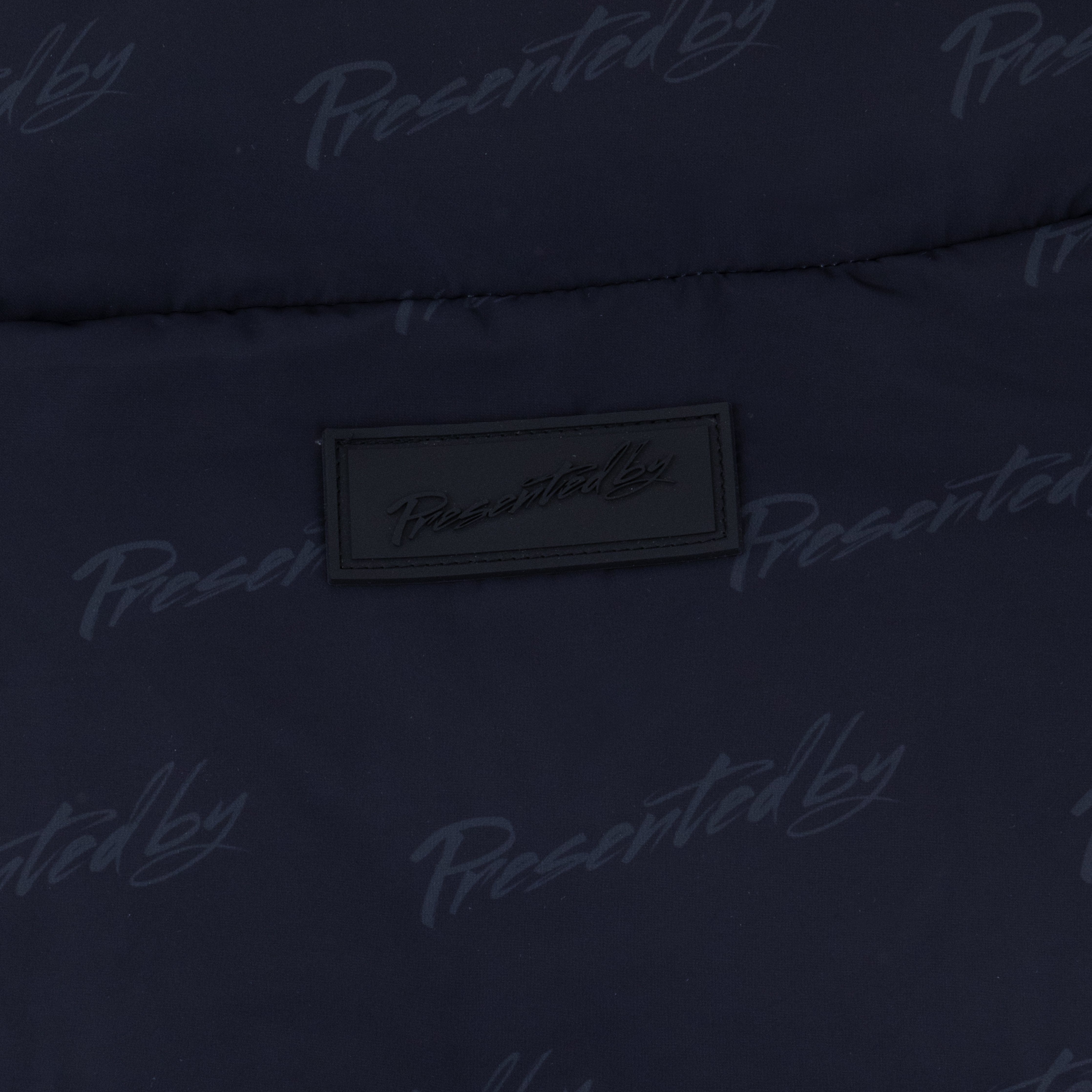Presentedbyglobal Presentedby Gilet - Black