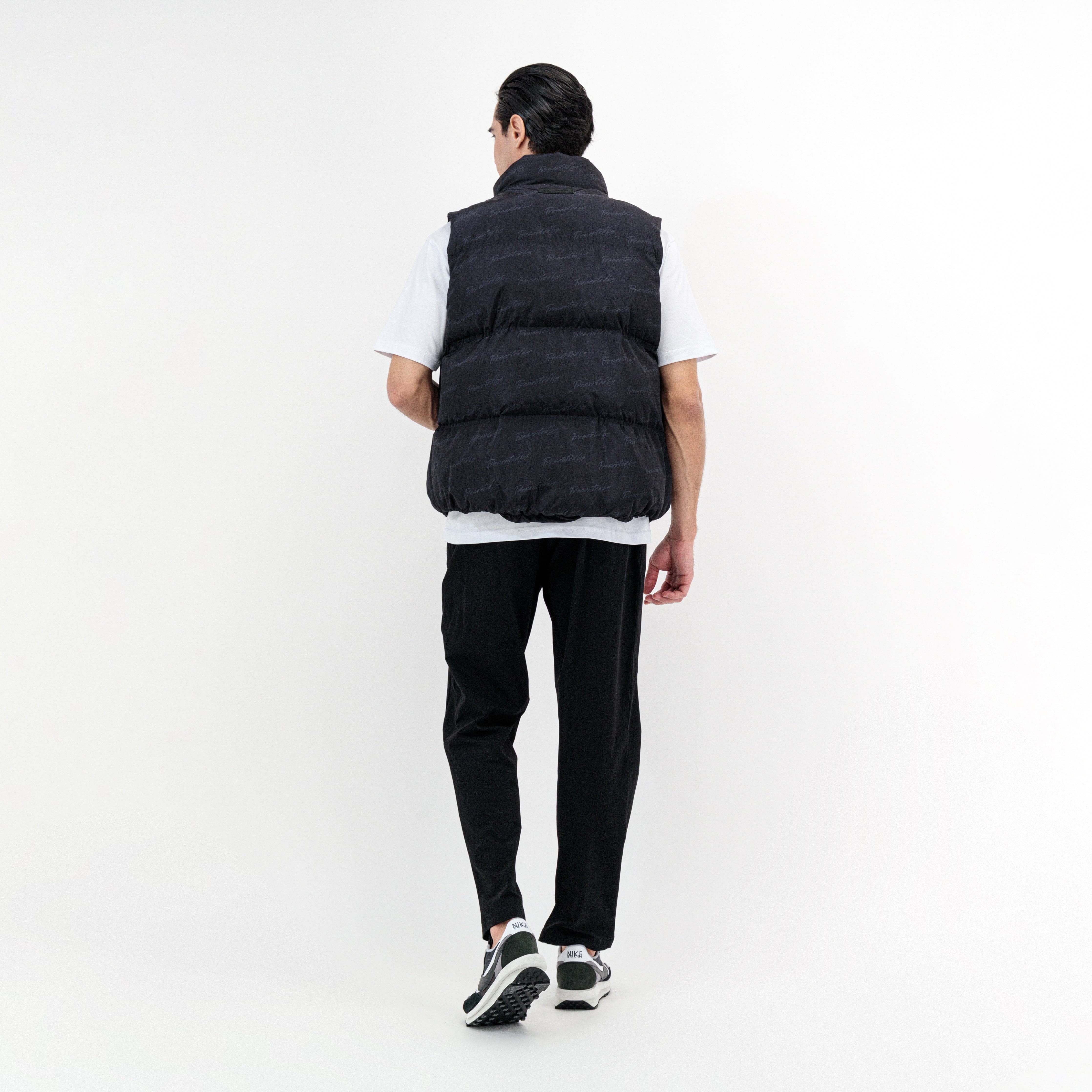Presentedbyglobal Presentedby Gilet - Black