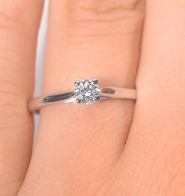 Diamond Engagement Ring Elysia 0.25ct Lab Diamond H/Si in 18K White Gold