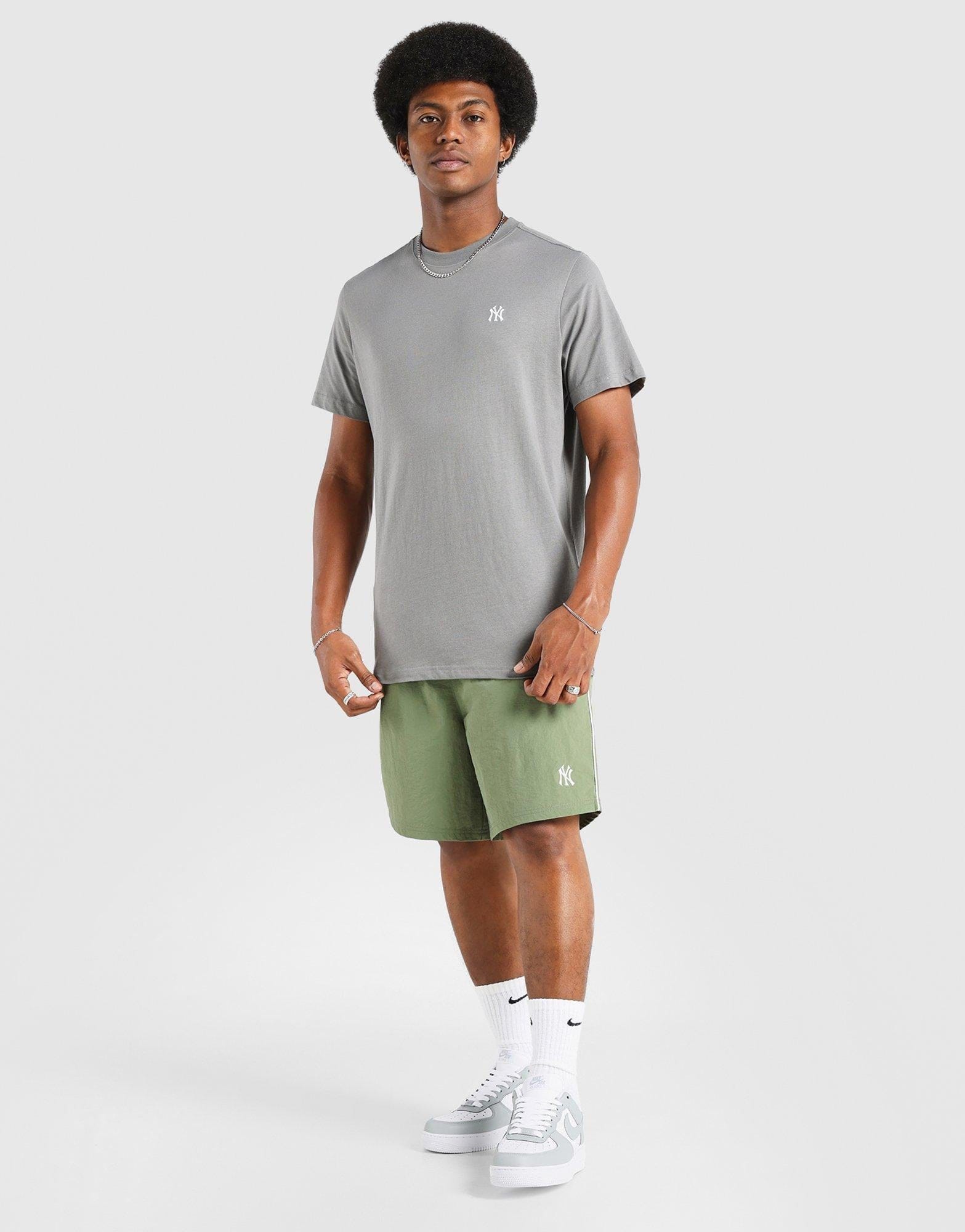 Majestic Piped Beach Short