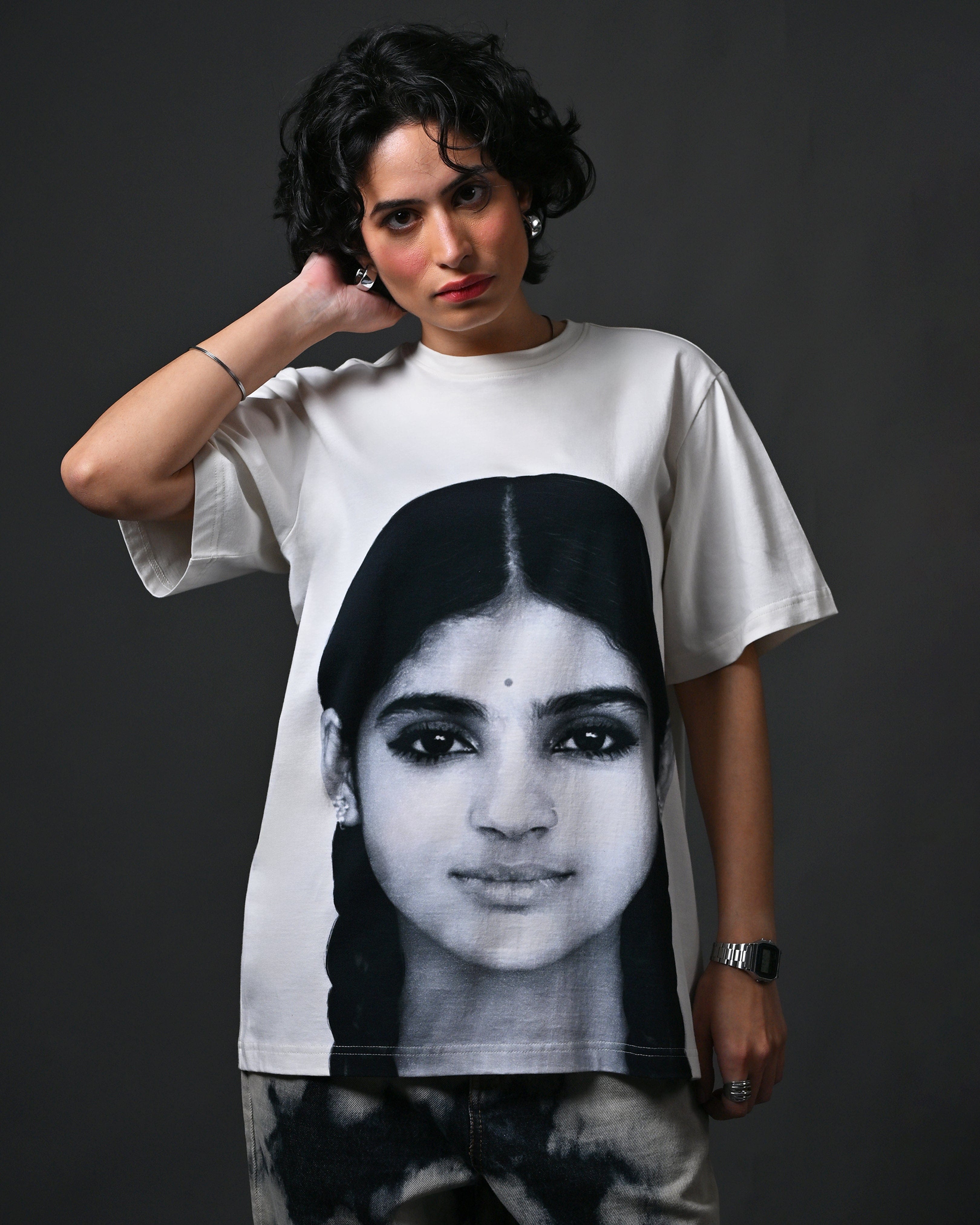 WHITE* The Girl with the Braids t - shirt - White