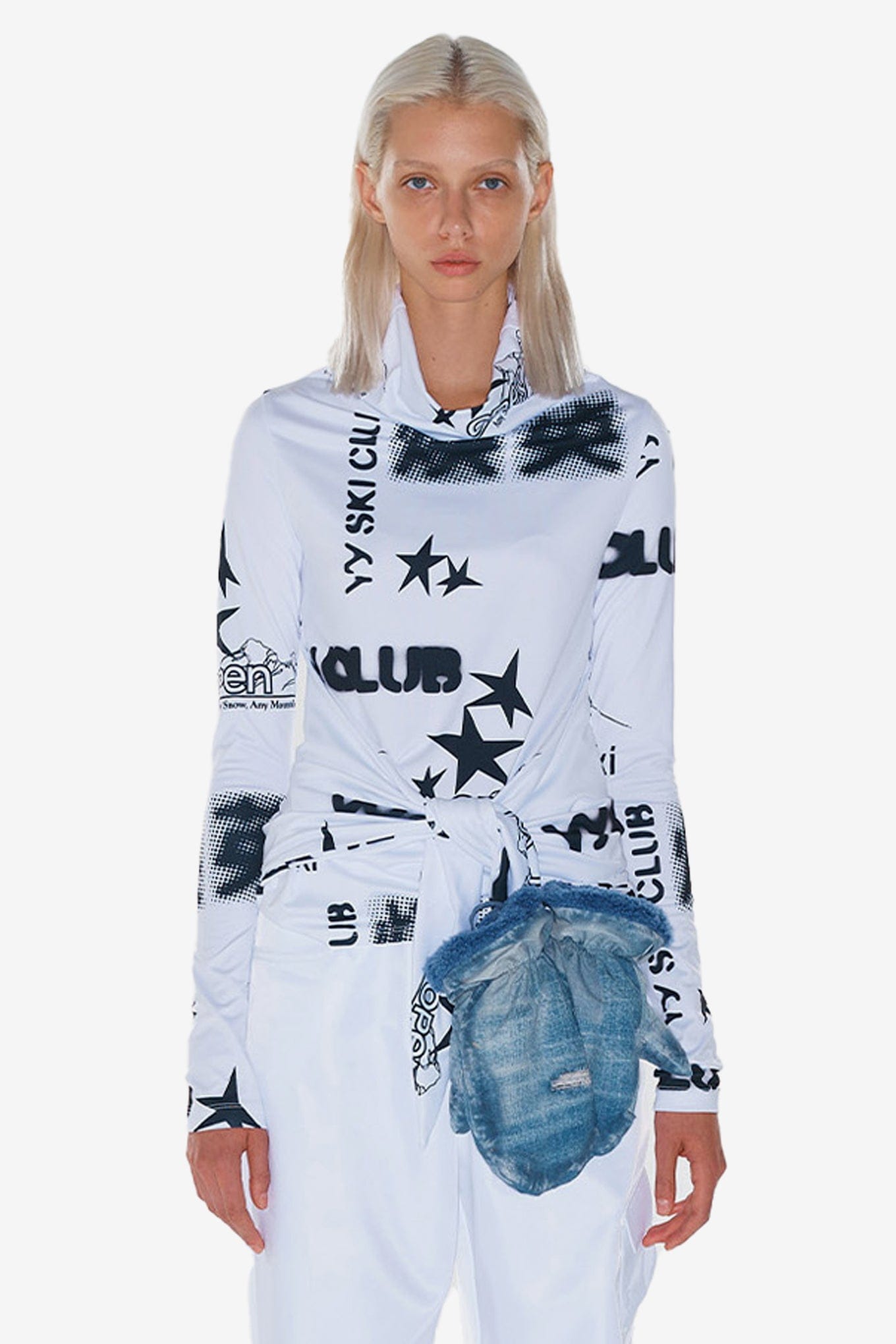 OPEN YY COLLAGE KNOT TOP