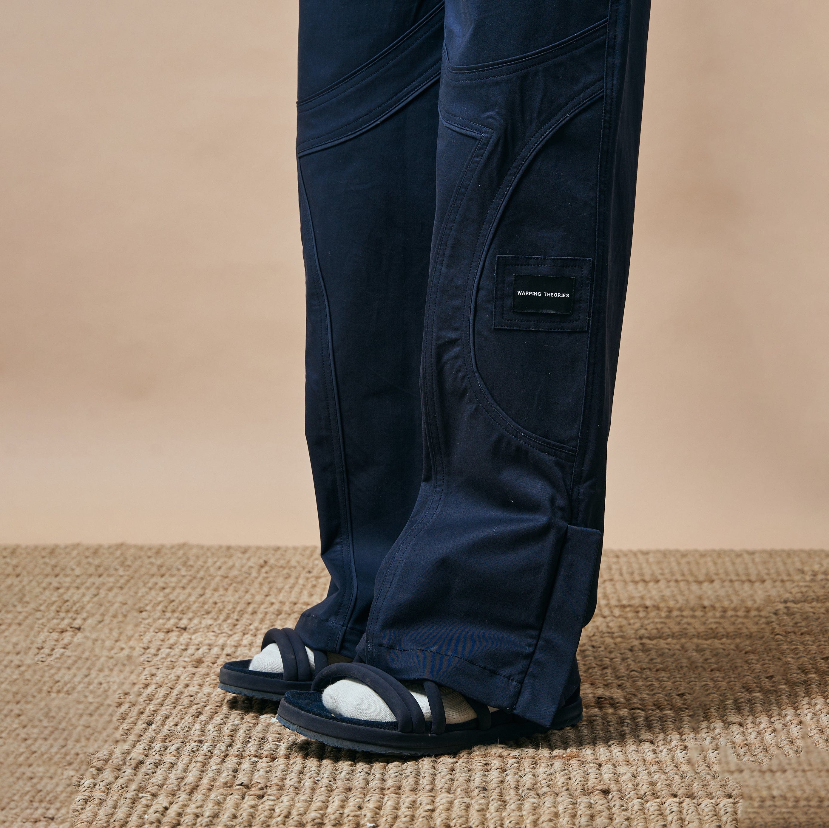 Warping Theories ARCH PANEL CARGO - NAVY BLUE